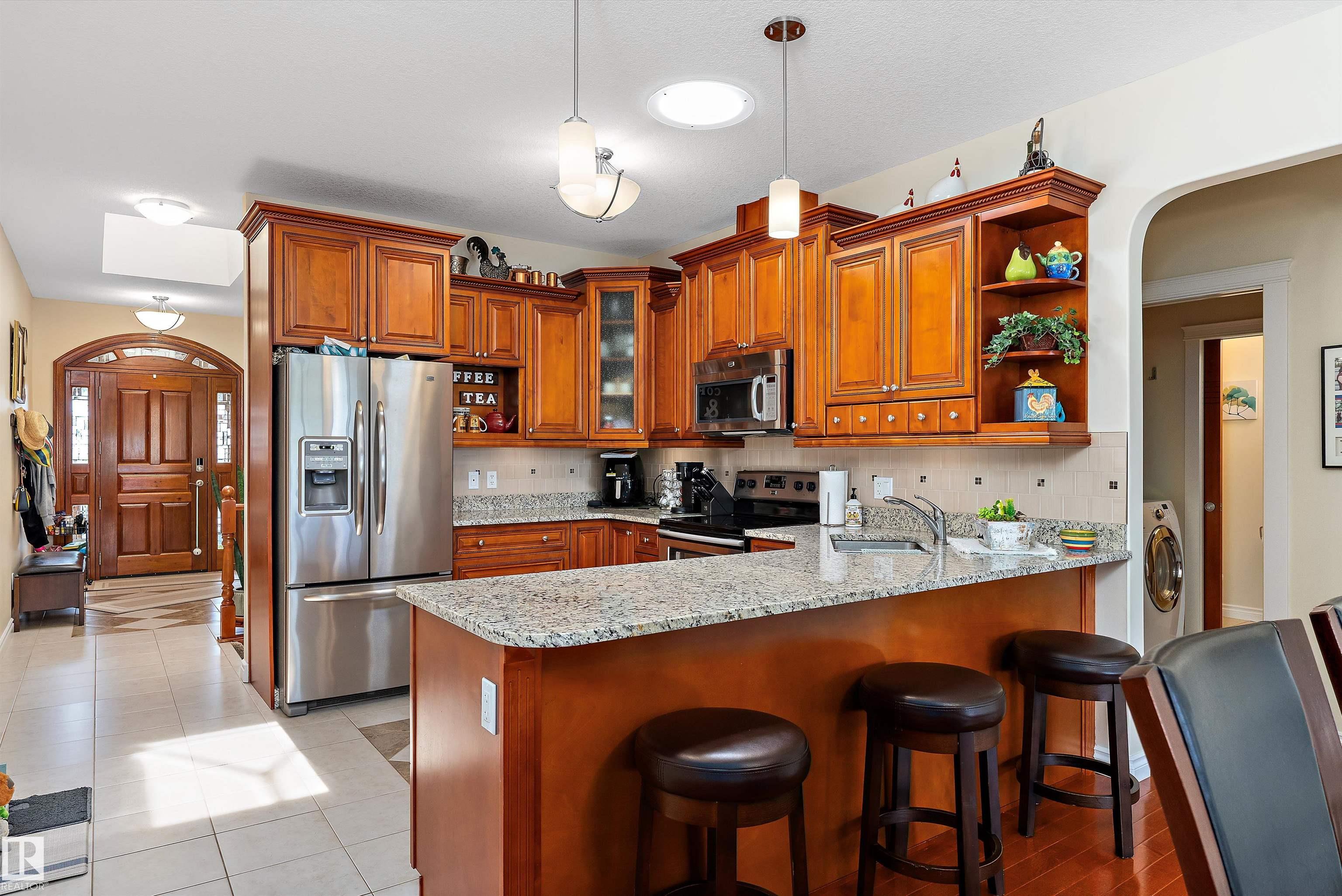 Photo 8 at 10 - 10500 103 Avenue, Morinville