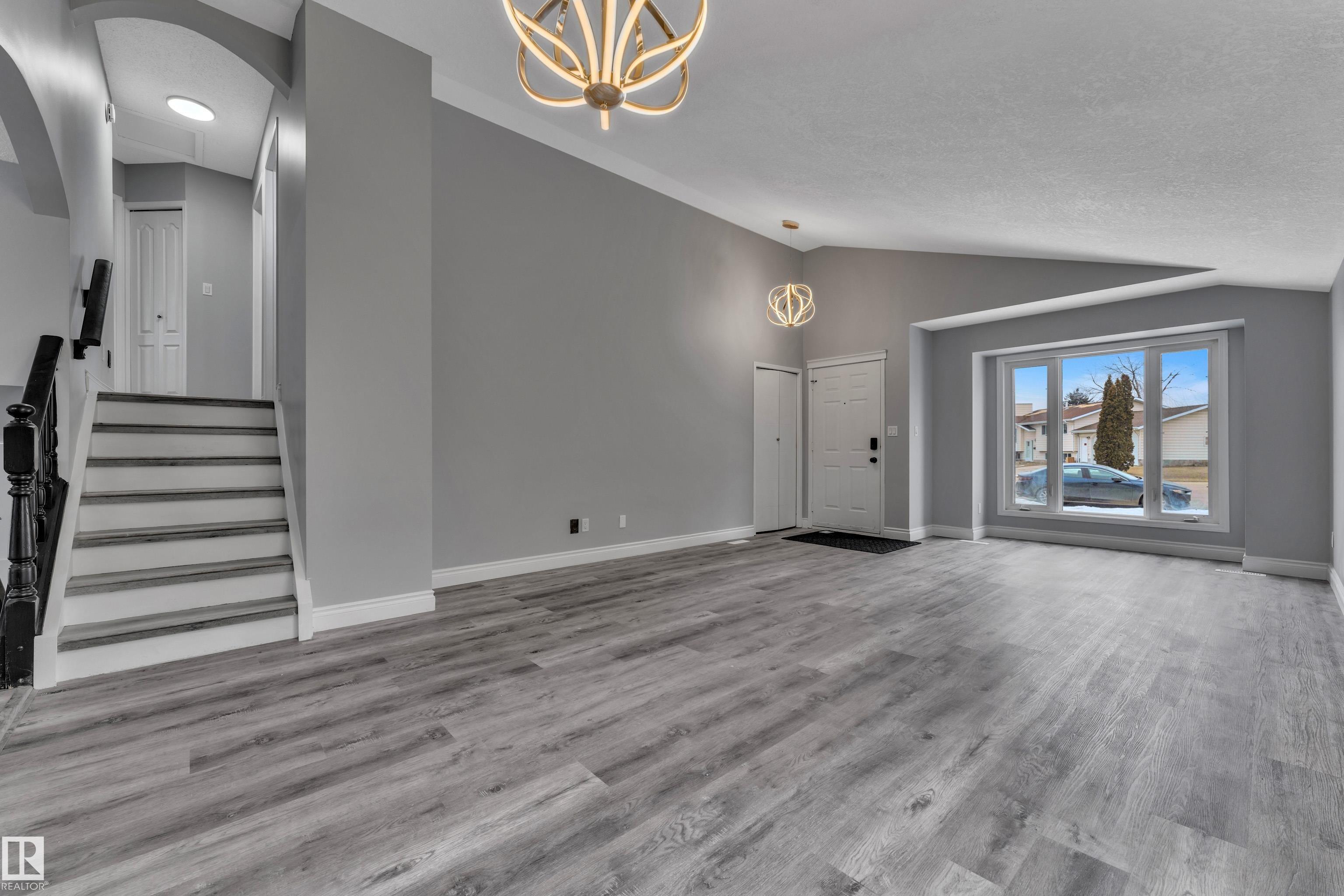 3623 24 Avenue NW, Bisset, Edmonton