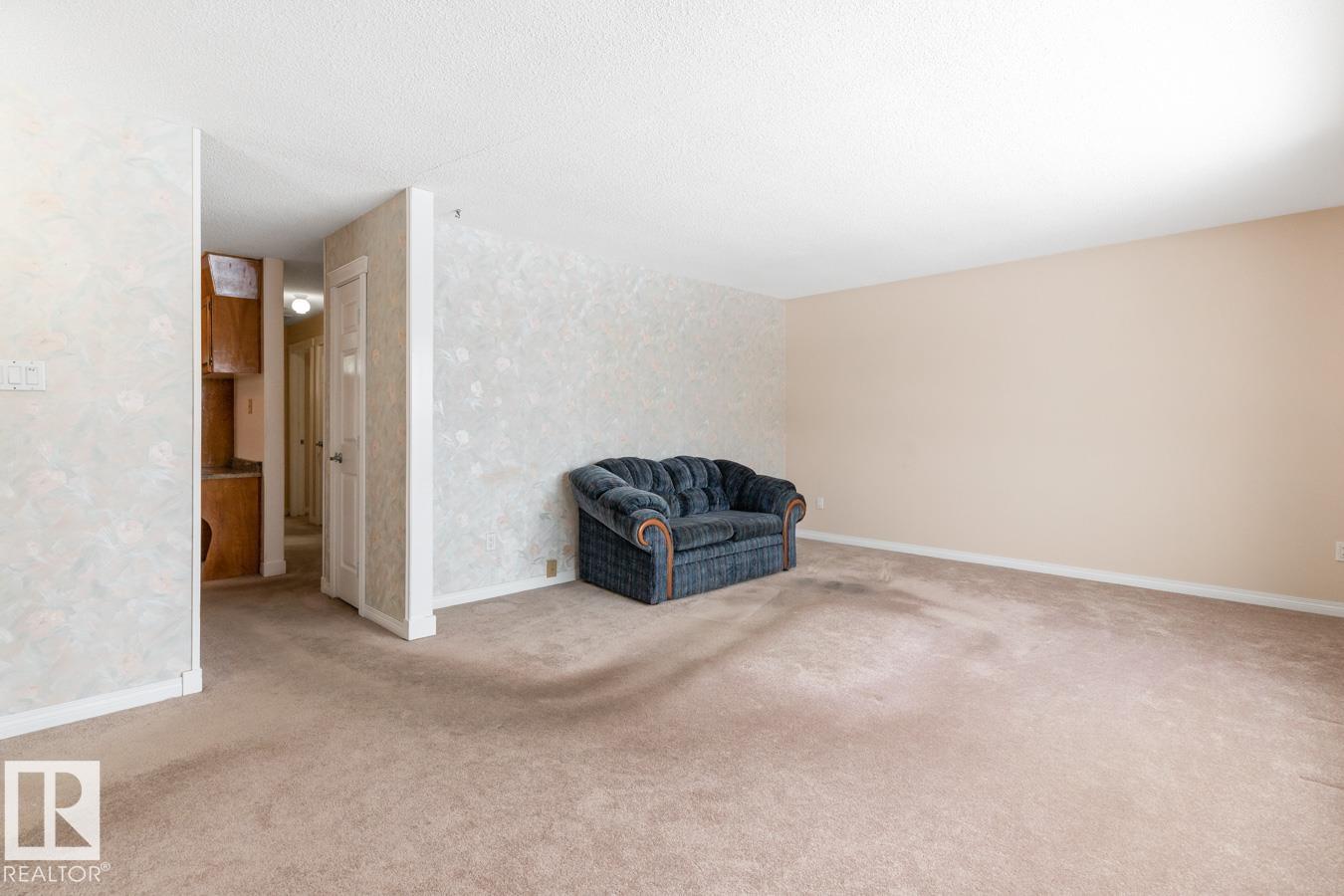 Picture for 5632 140A AV NW