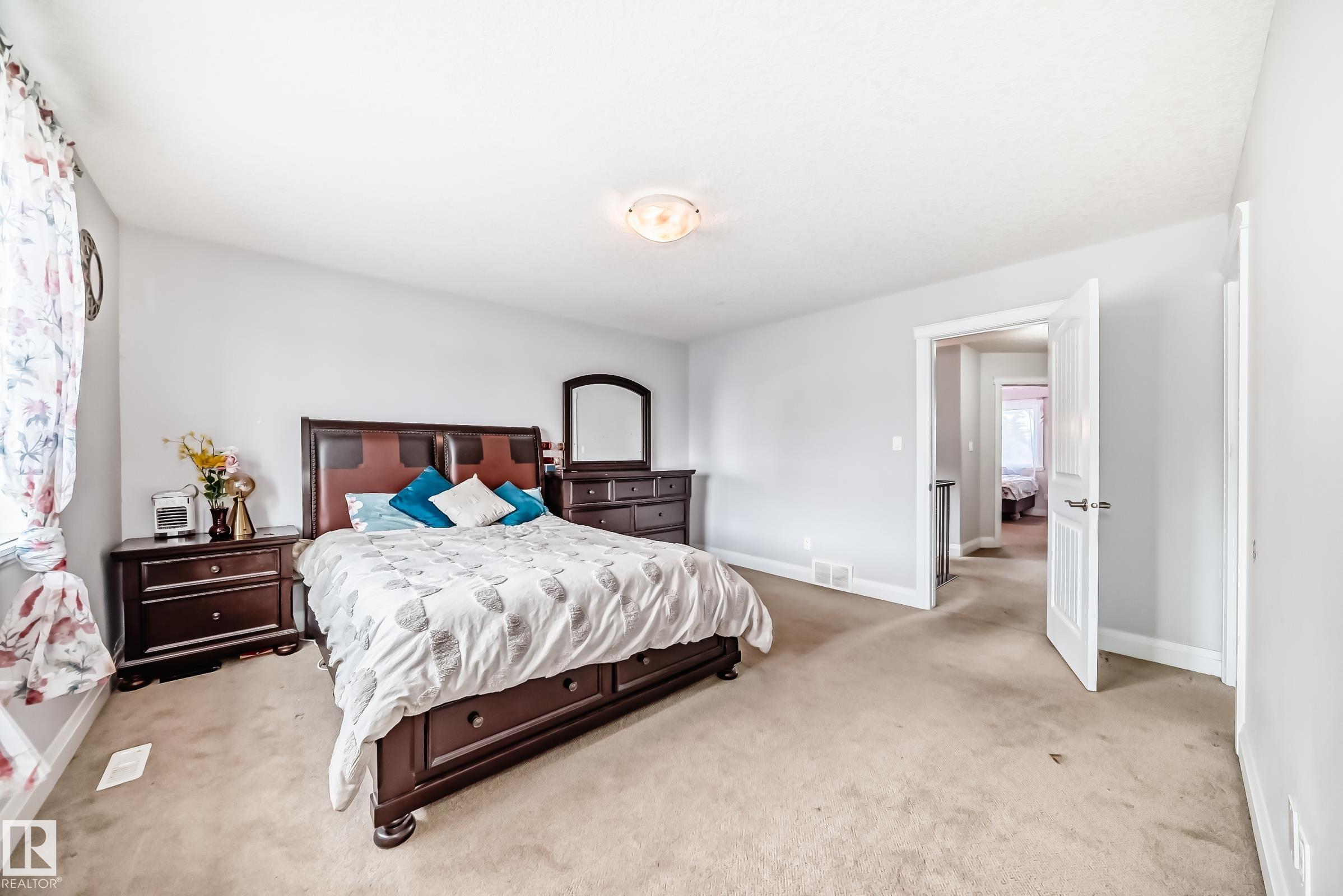 Photo 24 at 2 - 12042 101 Street NW, Westwood, Edmonton