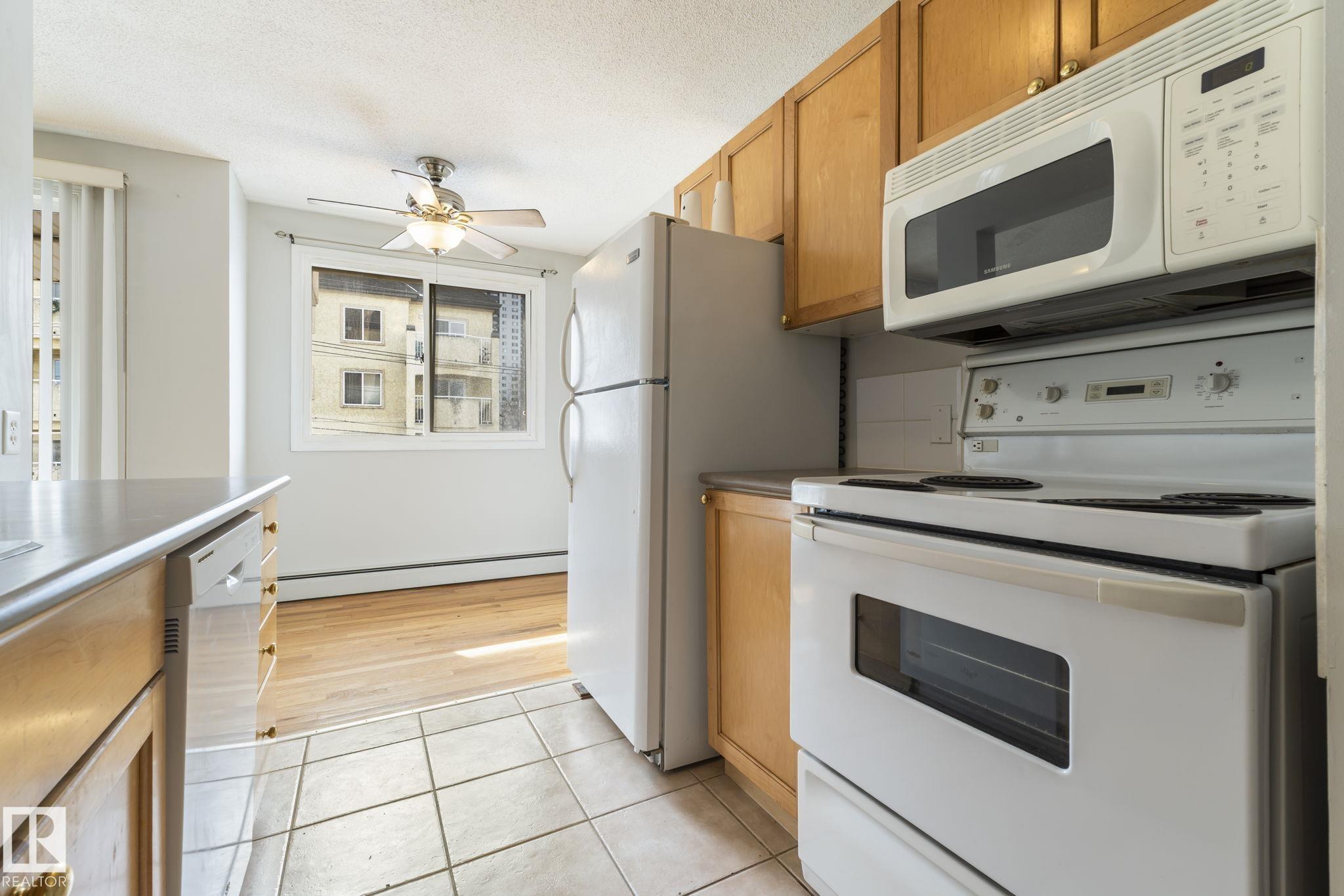 Photo 13 at 308 - 10230 120 Street NW, Wîhkwêntôwin, Edmonton