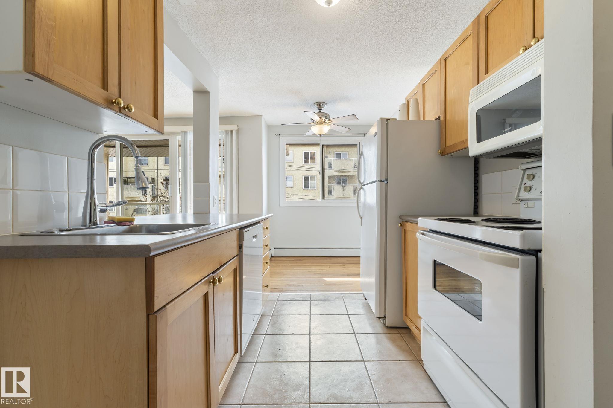 Photo 17 at 308 - 10230 120 Street NW, Wîhkwêntôwin, Edmonton