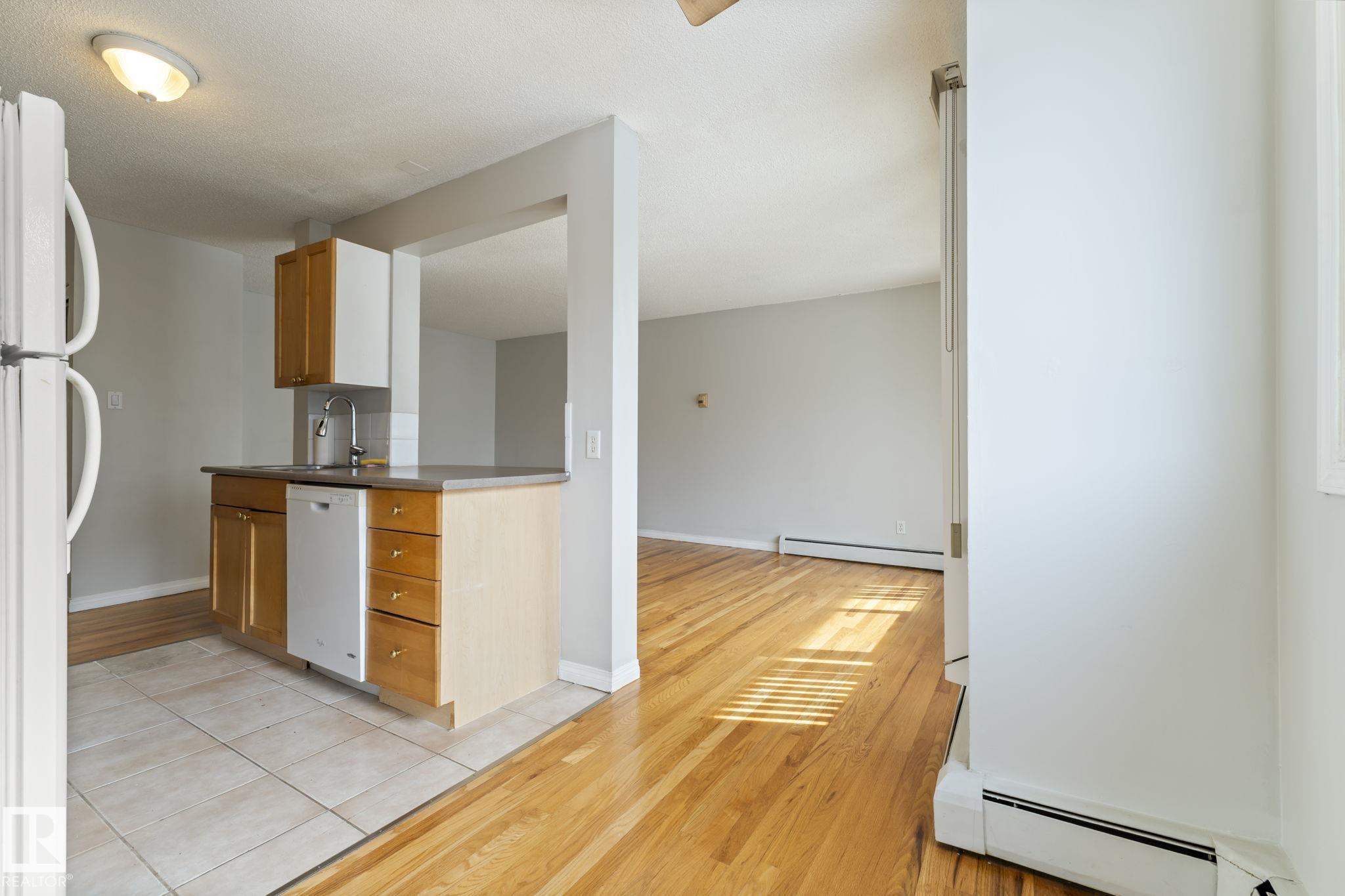 Photo 25 at 308 - 10230 120 Street NW, Wîhkwêntôwin, Edmonton