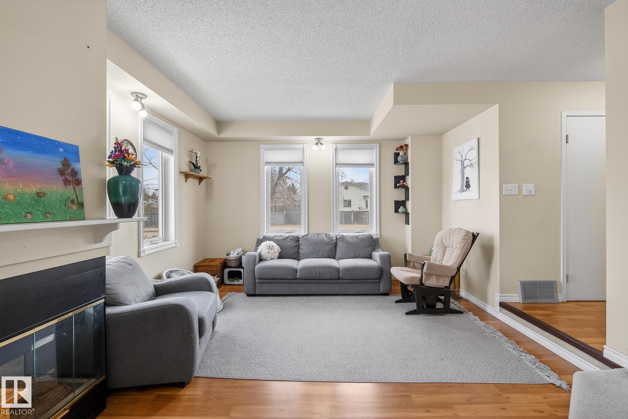 Photo 8 at 2006 Mill Woods Road E NW, Pollard Meadows, Edmonton