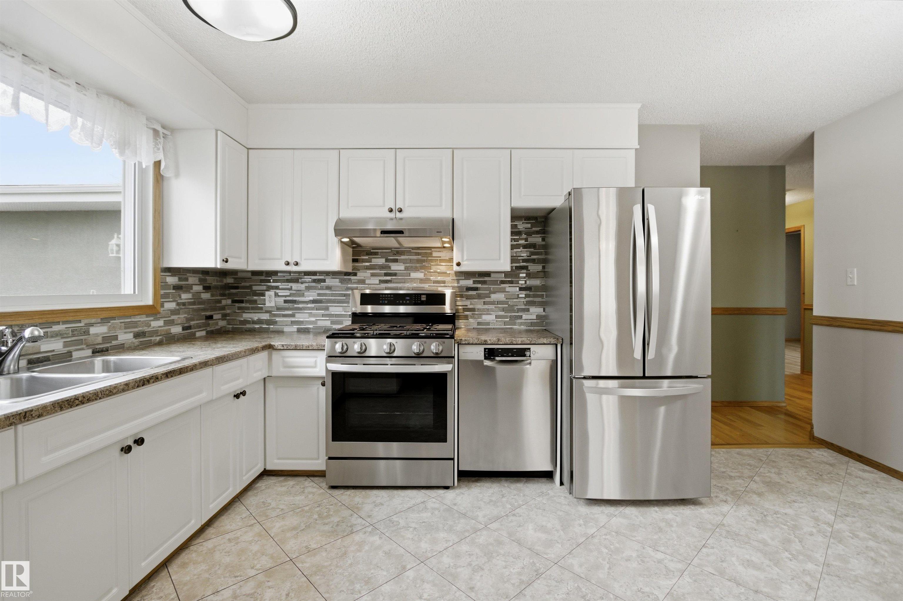 Photo 17 at 24 Penguin Crescent, Brentwood, Sherwood Park