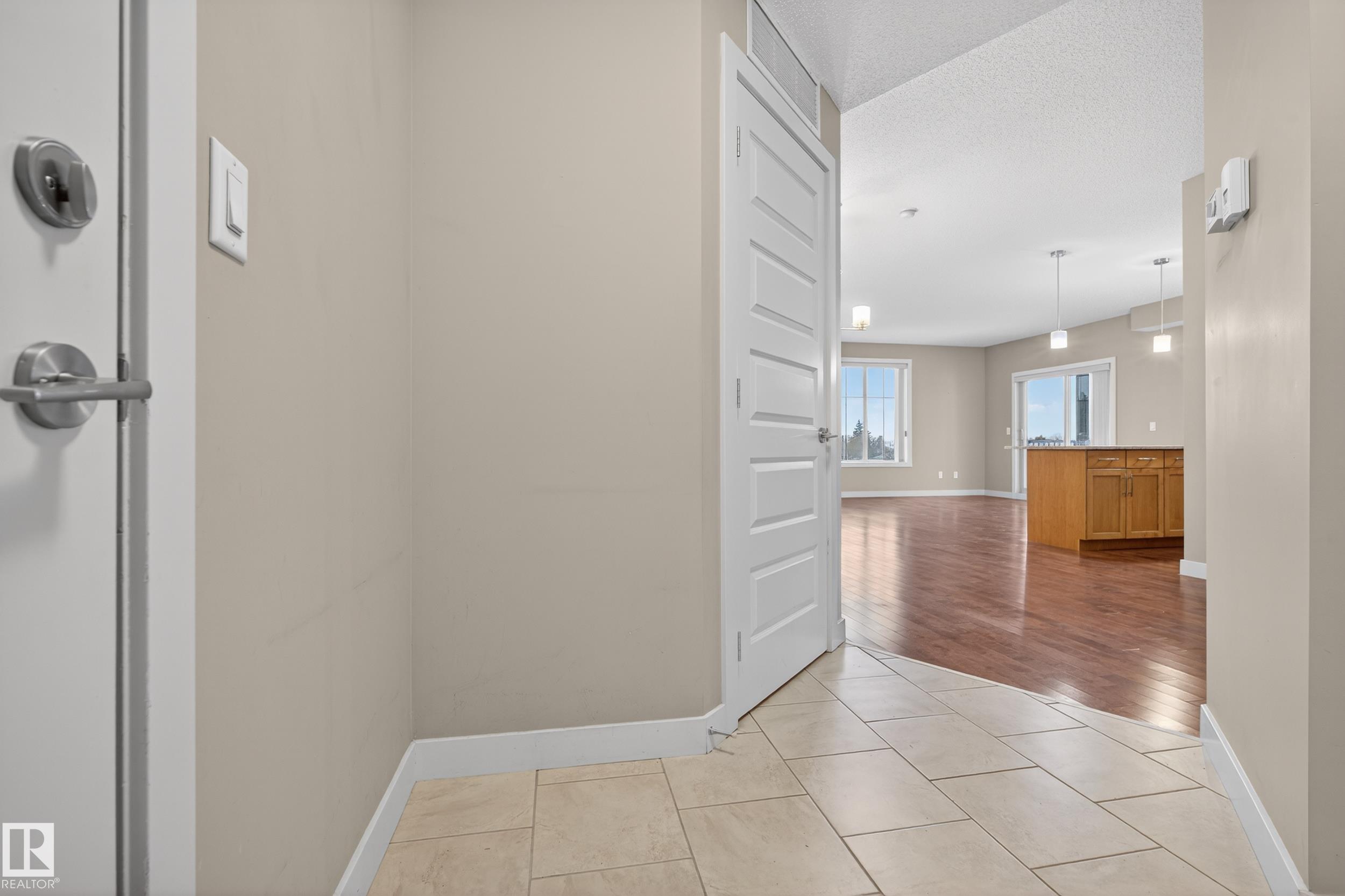 Photo 9 at 408 - 10530 56 Avenue NW, Pleasantview, Edmonton