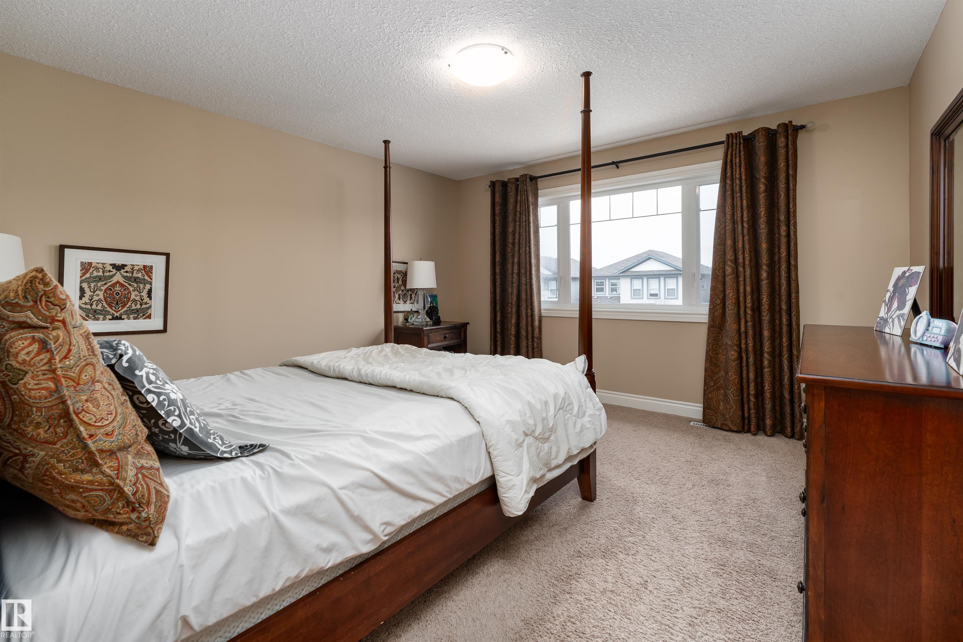 Photo 21 at 729 37a Avenue NW, Maple Crest, Edmonton
