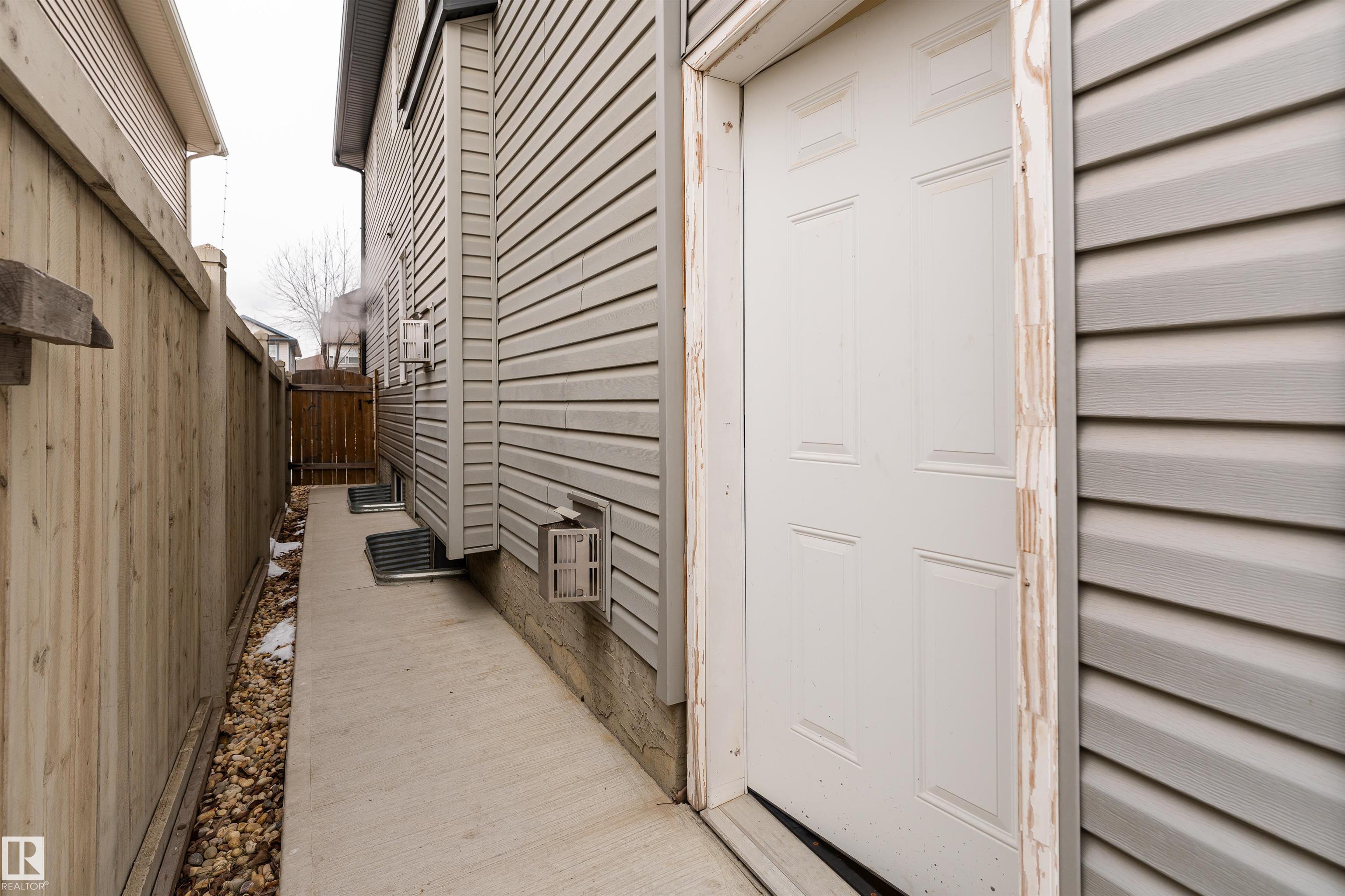 Photo 40 at 729 37a Avenue NW, Maple Crest, Edmonton