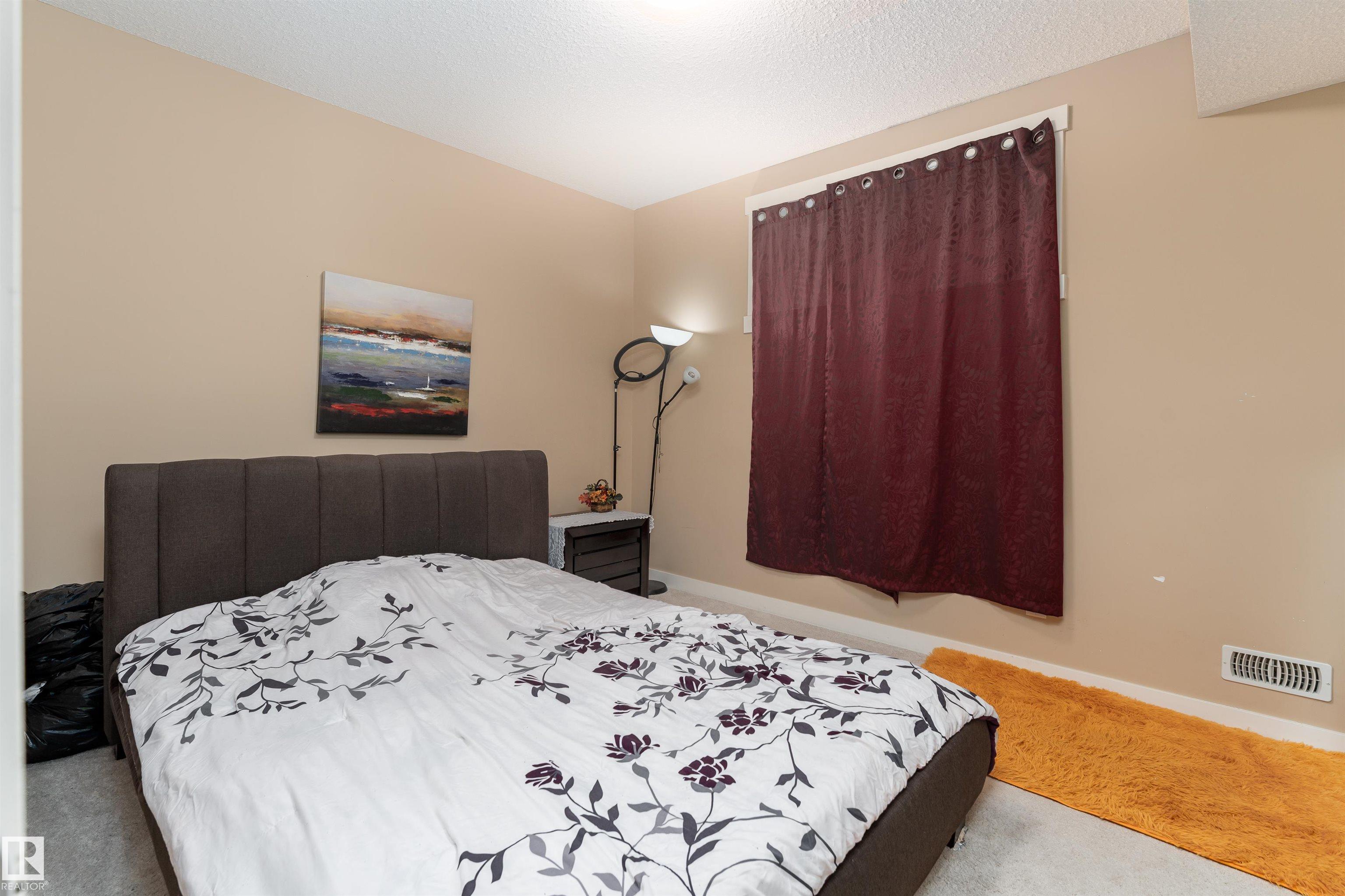 Photo 48 at 729 37a Avenue NW, Maple Crest, Edmonton