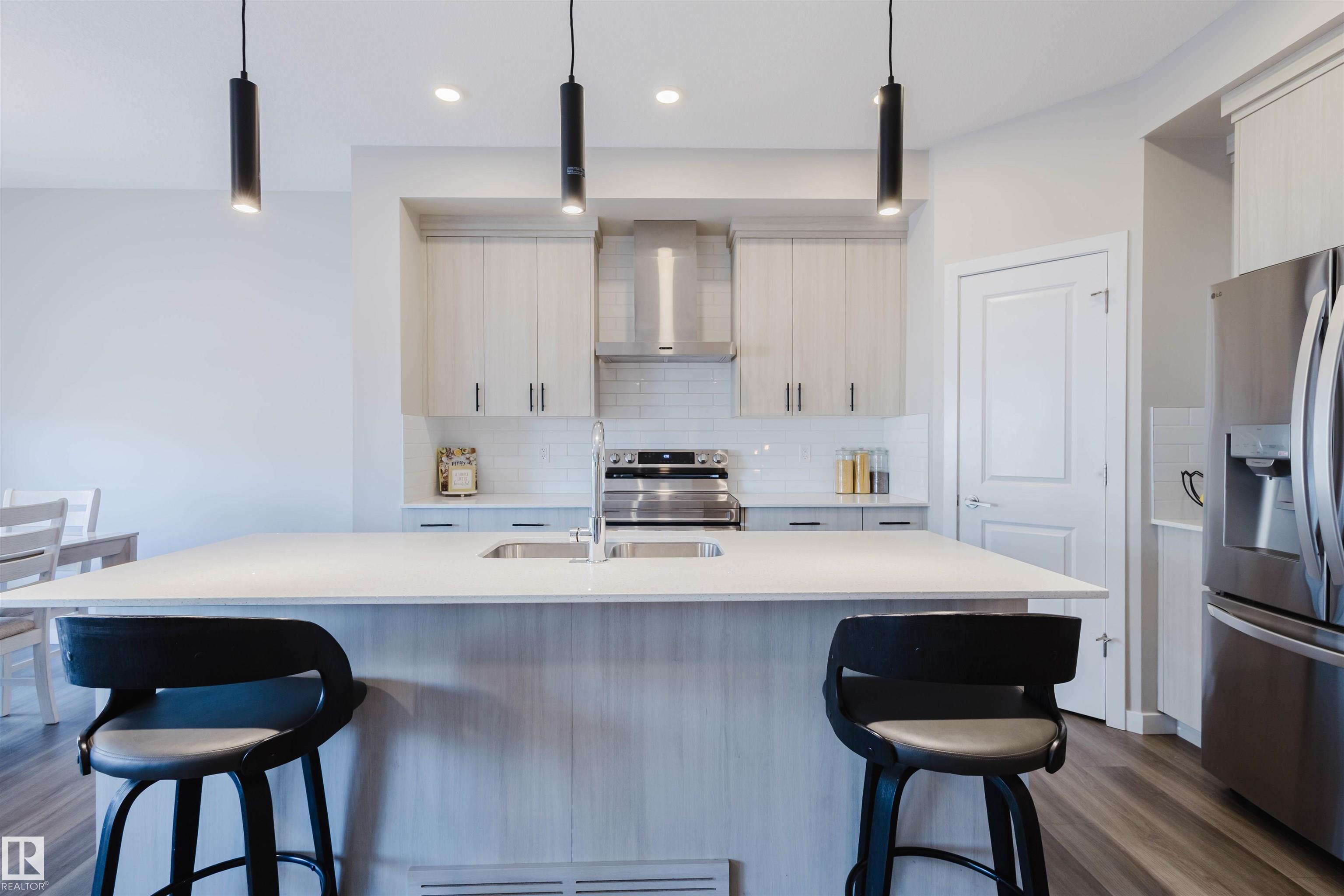 Picture for 5612 HAWTHORN WY SW