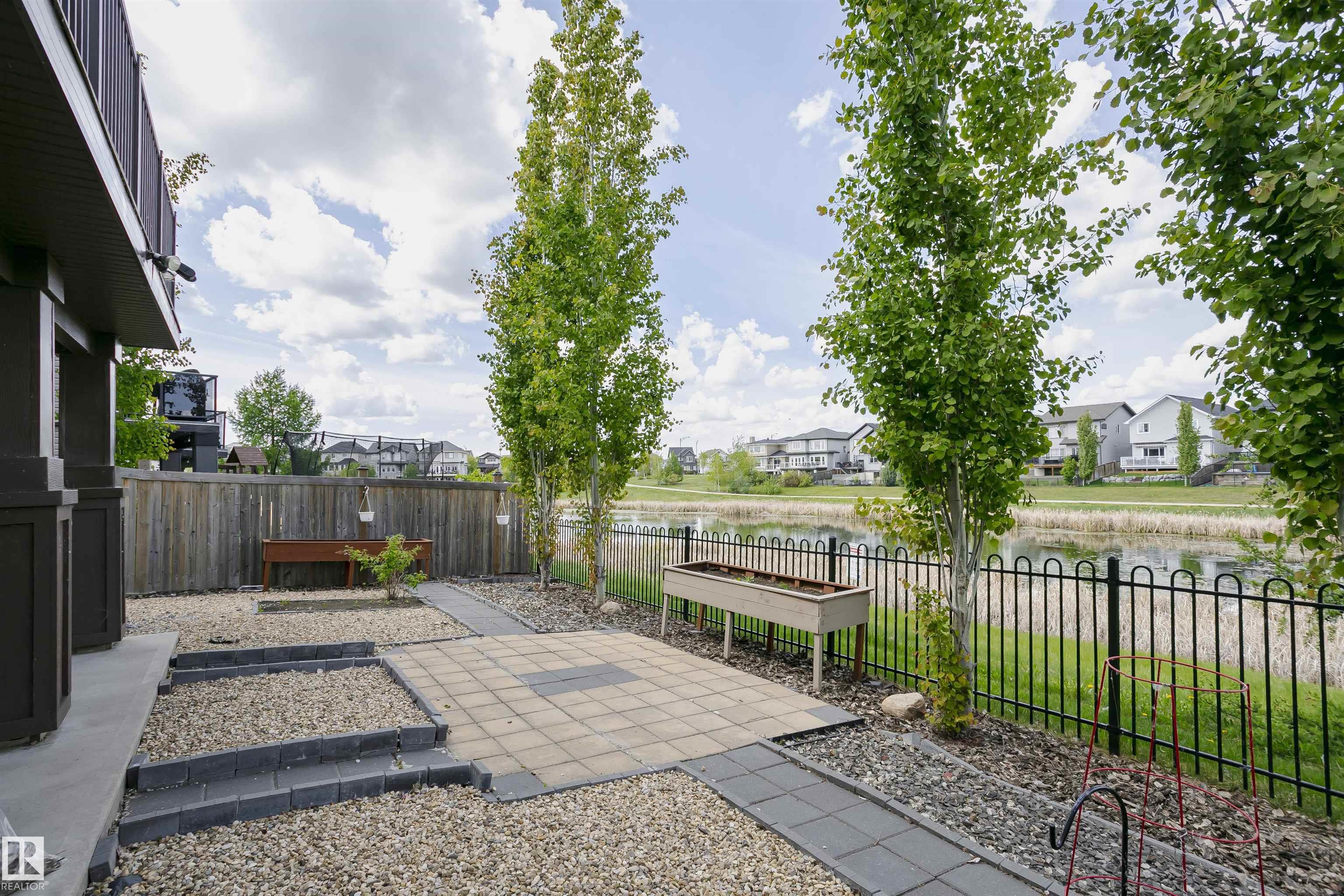 Photo 50 at 15848 13 Avenue SW, Glenridding Heights, Edmonton