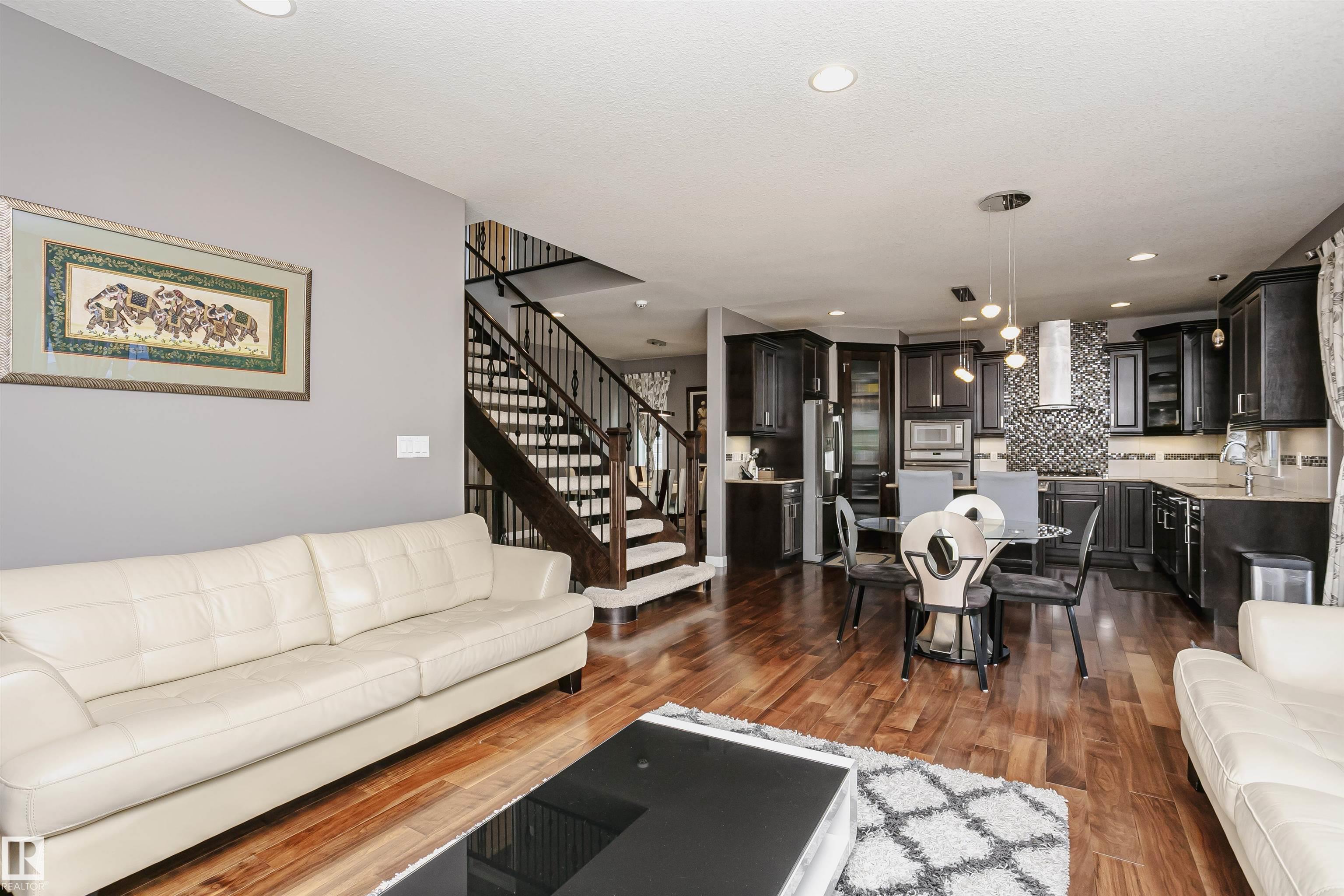 Photo 9 at 15848 13 Avenue SW, Glenridding Heights, Edmonton