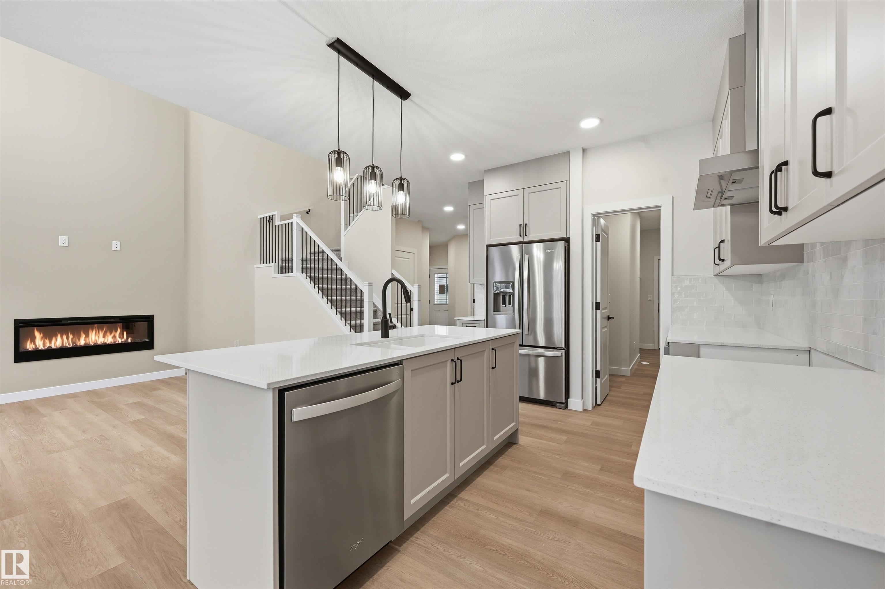 Photo 14 at 3036 Dixon Landing SW, Desrochers Area, Edmonton