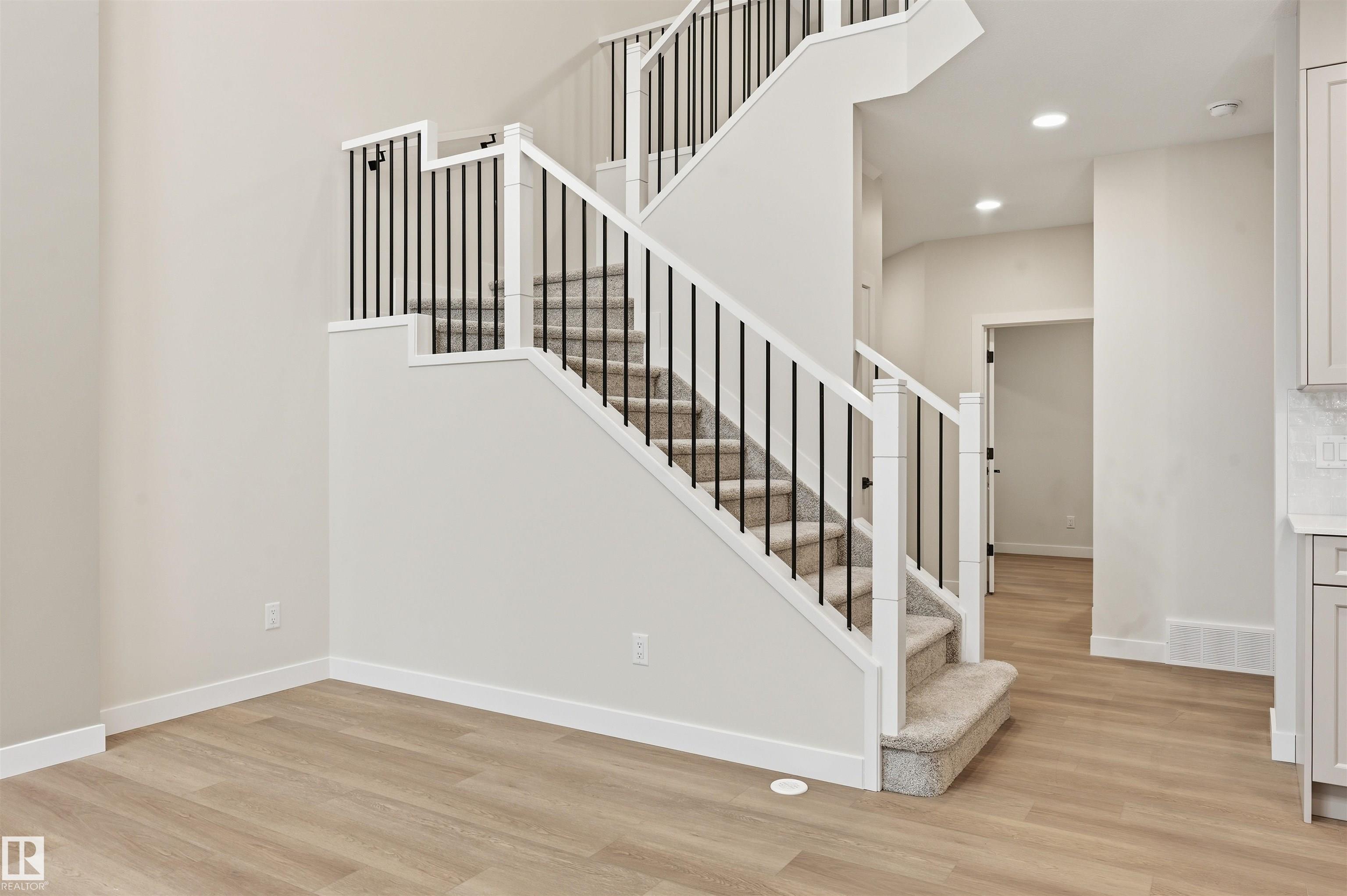 Photo 27 at 3036 Dixon Landing SW, Desrochers Area, Edmonton