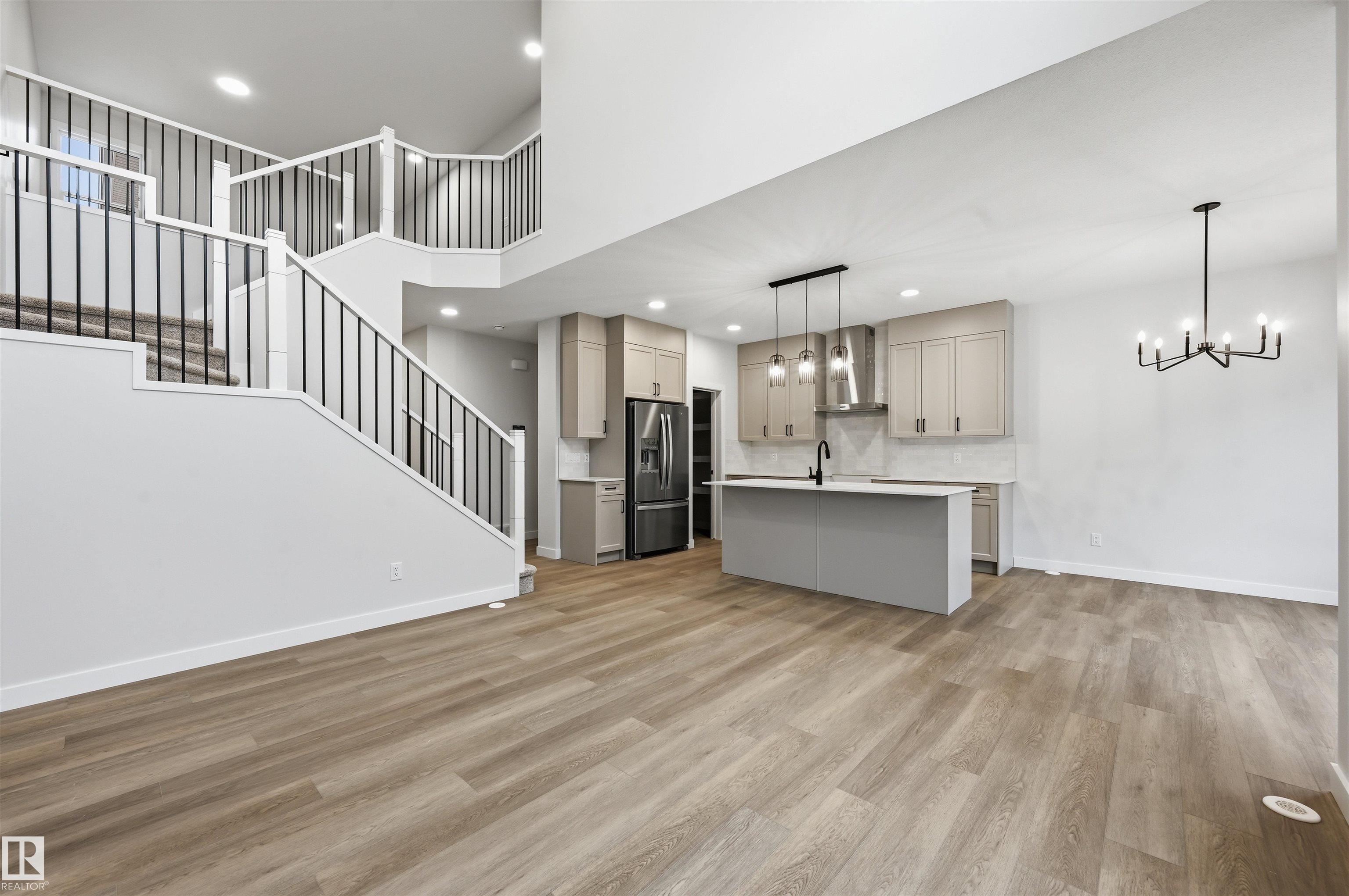 Photo 10 at 3036 Dixon Landing SW, Desrochers Area, Edmonton