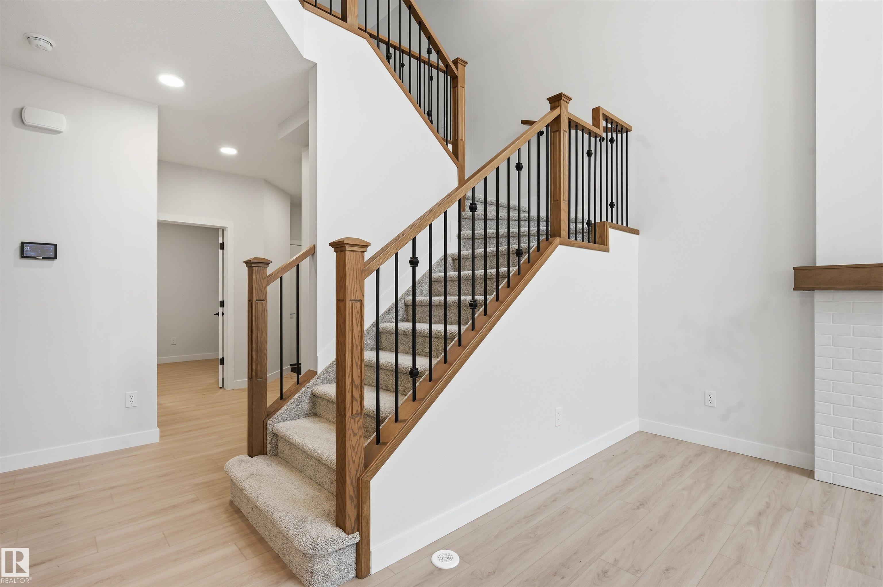 Photo 23 at 3230 Dixon Way SW, Desrochers Area, Edmonton