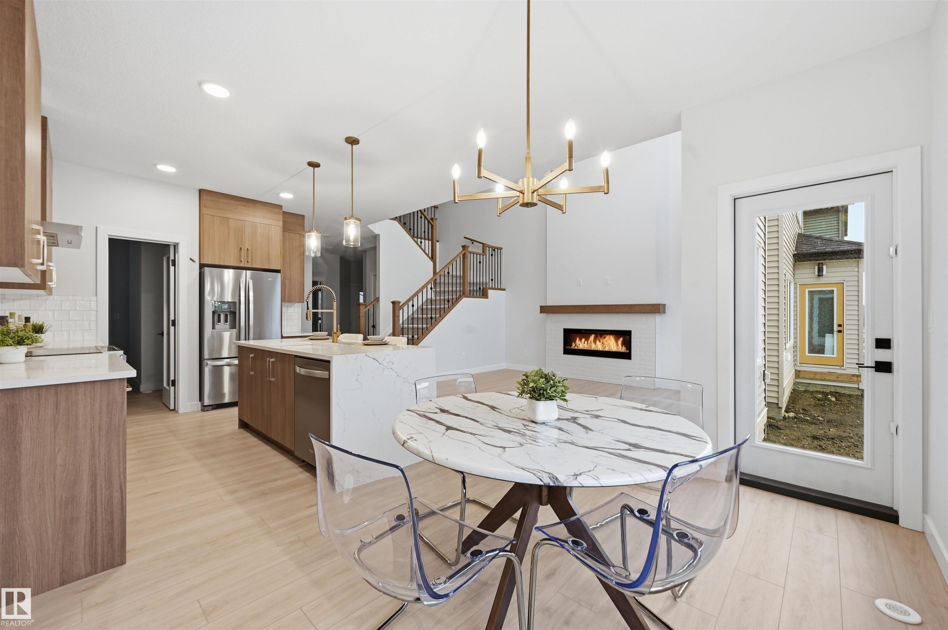 Photo 10 at 3230 Dixon Way SW, Desrochers Area, Edmonton