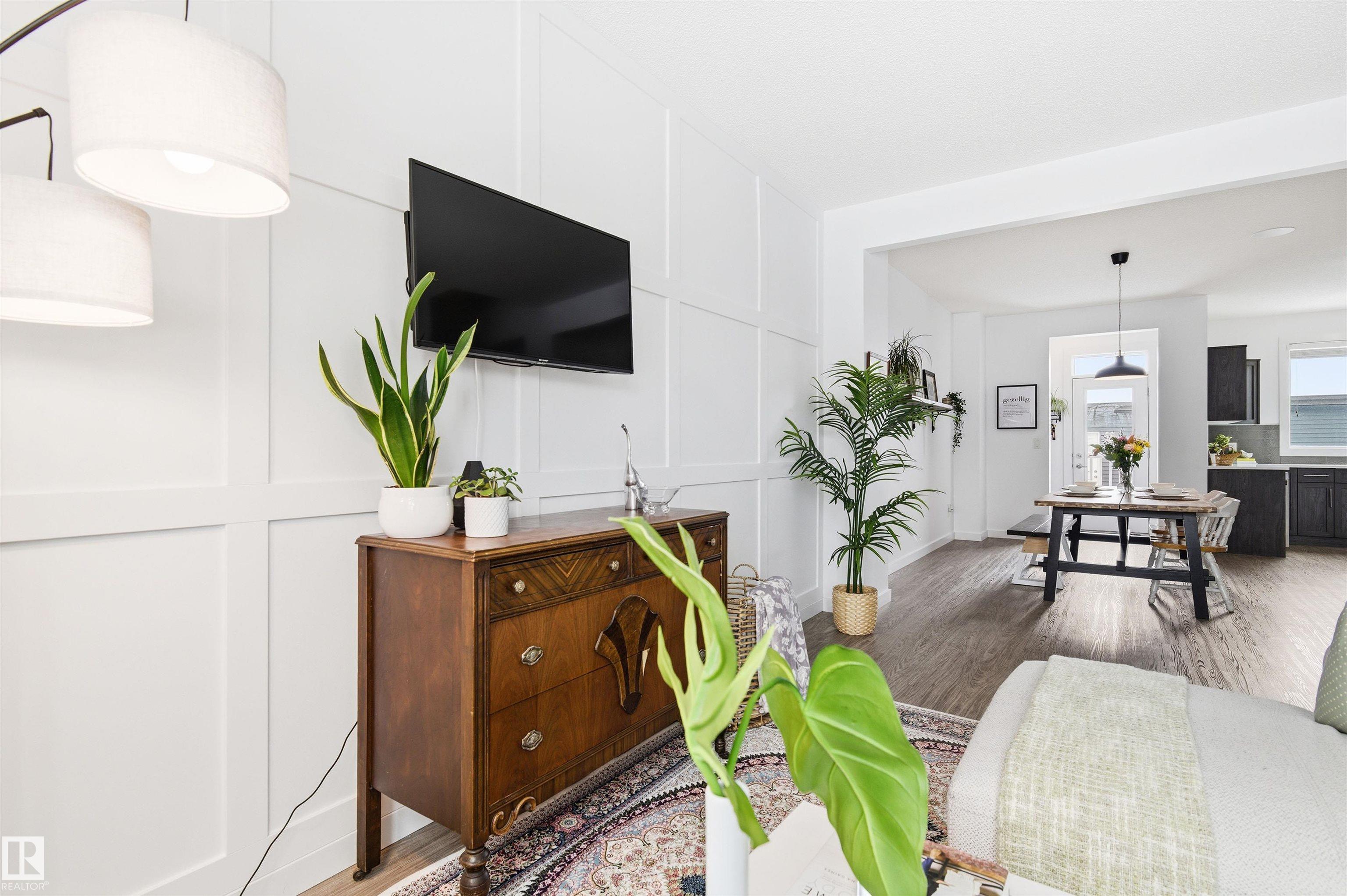 Photo 12 at 2217 Glenridding Boulevard SW, Glenridding Heights, Edmonton