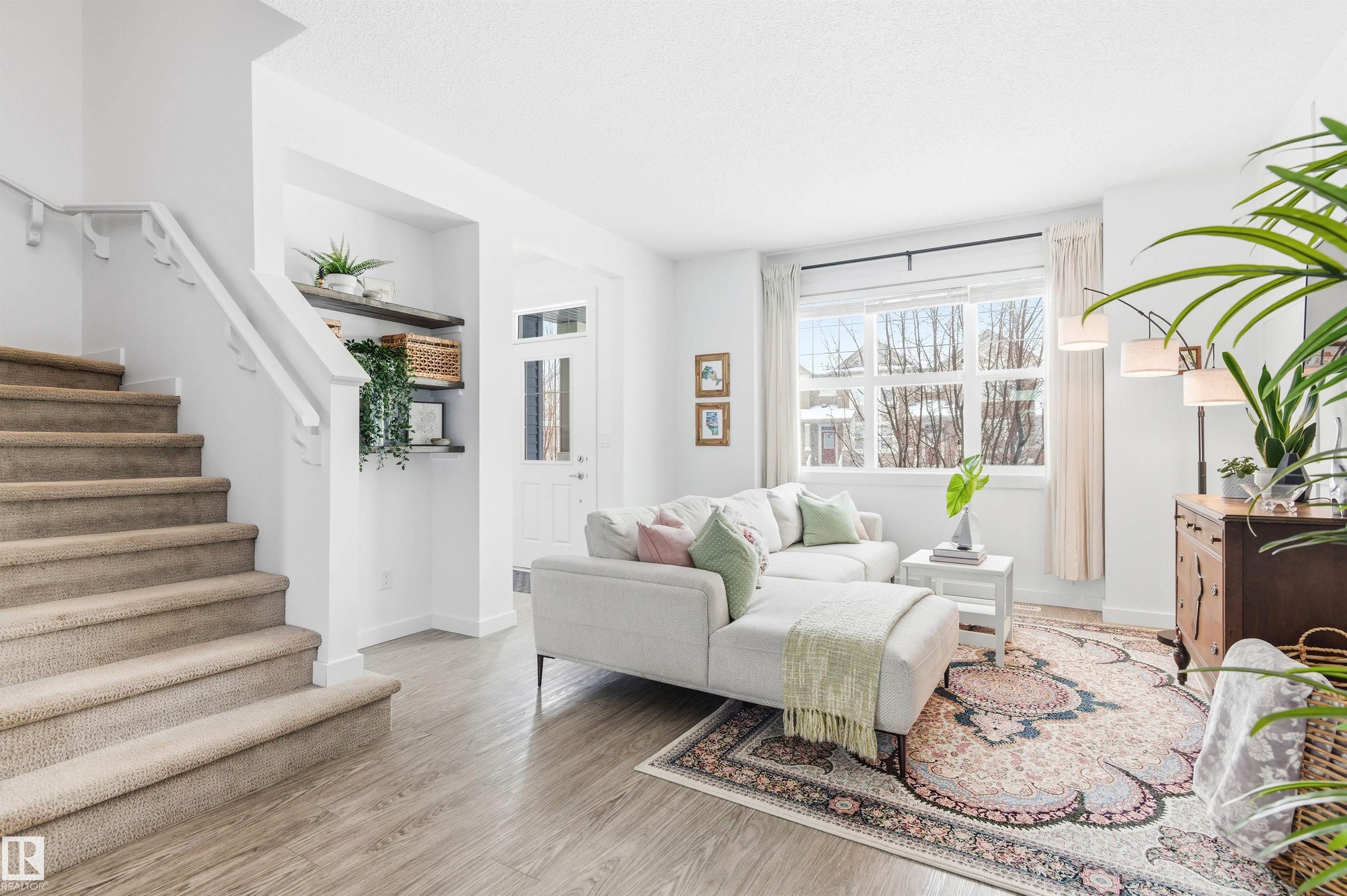 Photo 9 at 2217 Glenridding Boulevard SW, Glenridding Heights, Edmonton