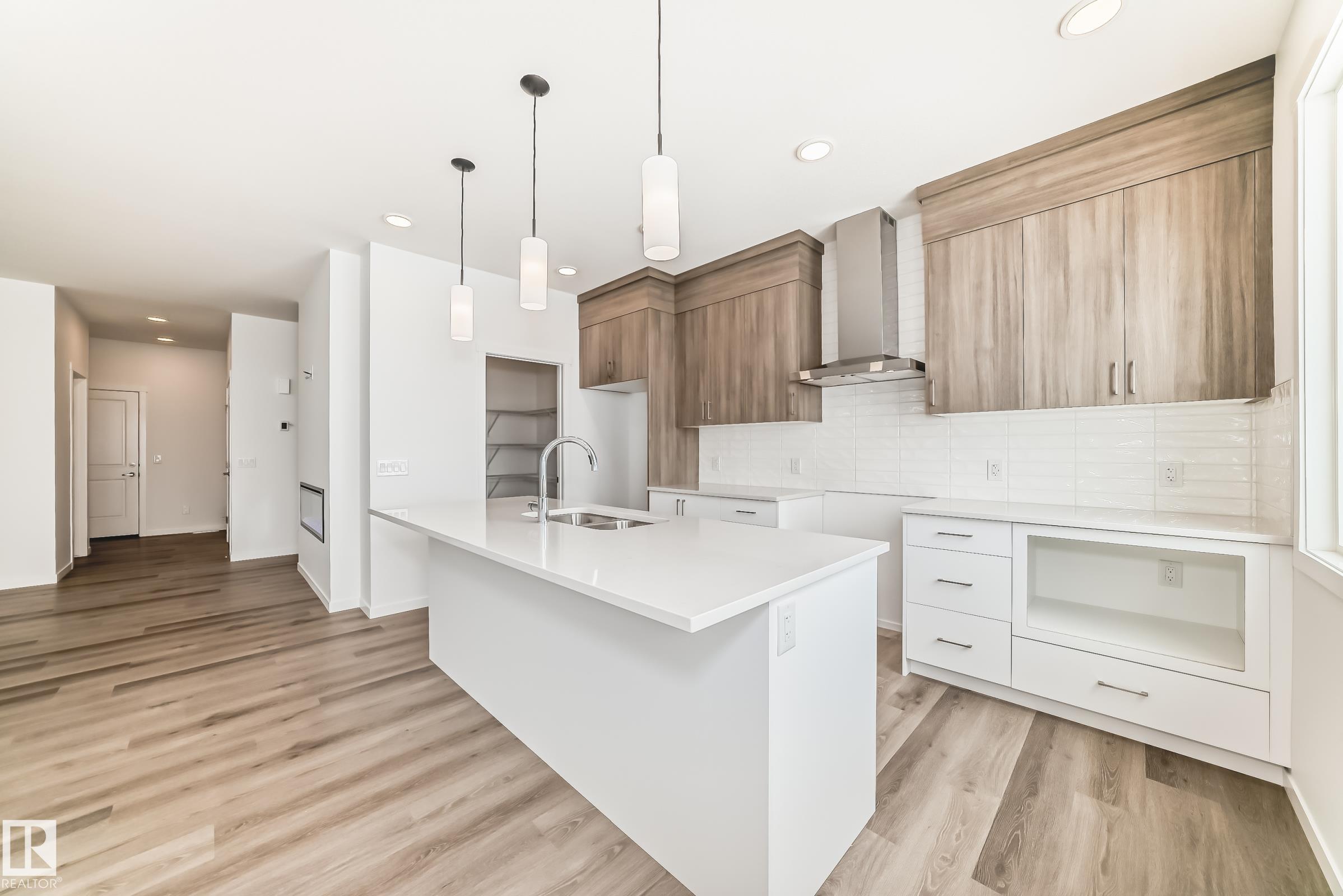 Picture for 2420 EGRET LO NW