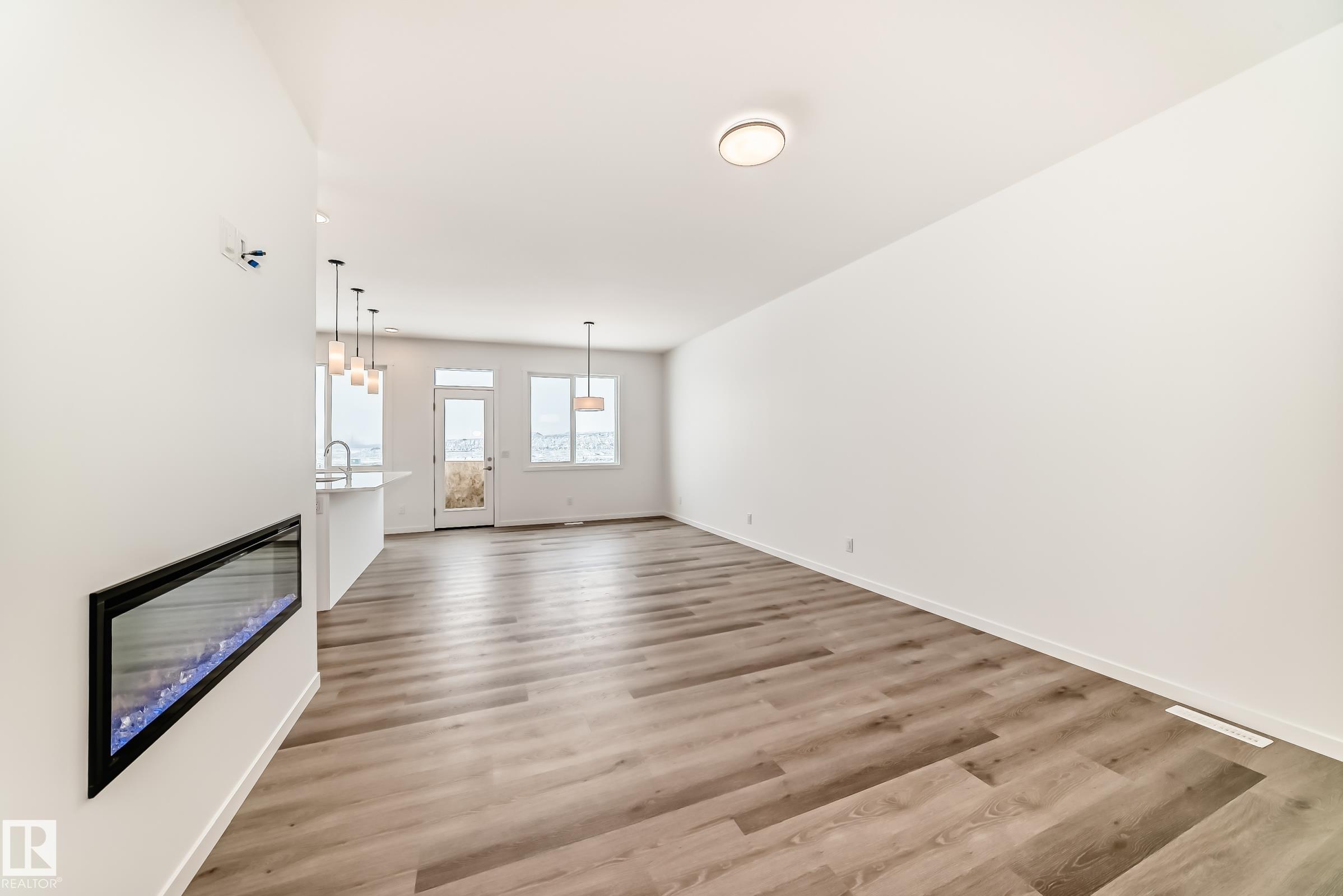 Picture for 2420 EGRET LO NW