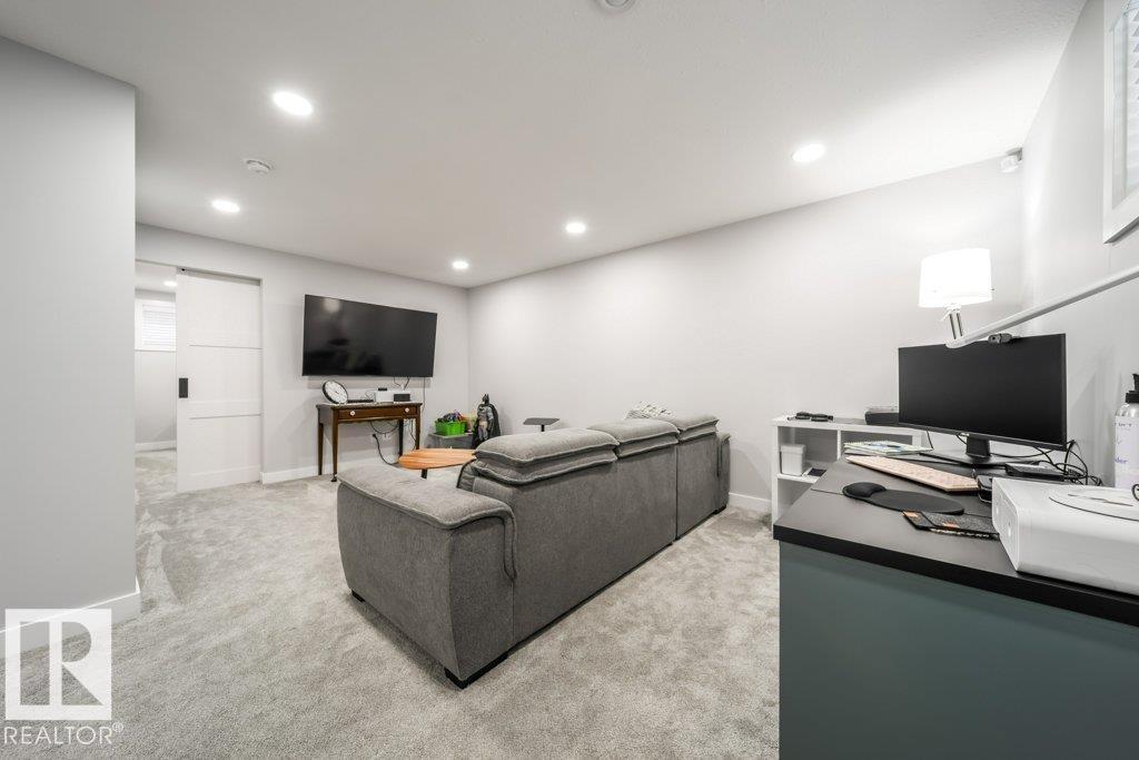 Photo 45 at 136 Rideau Crescent, Coloniale Estates, Beaumont