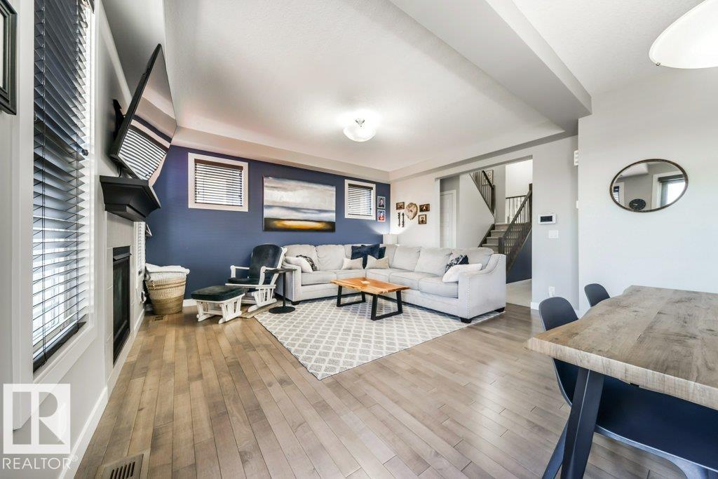 Photo 6 at 136 Rideau Crescent, Coloniale Estates, Beaumont