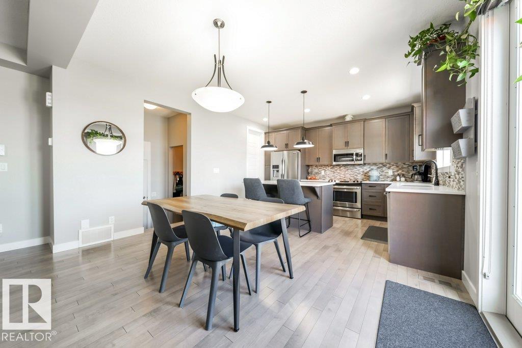 Photo 8 at 136 Rideau Crescent, Coloniale Estates, Beaumont