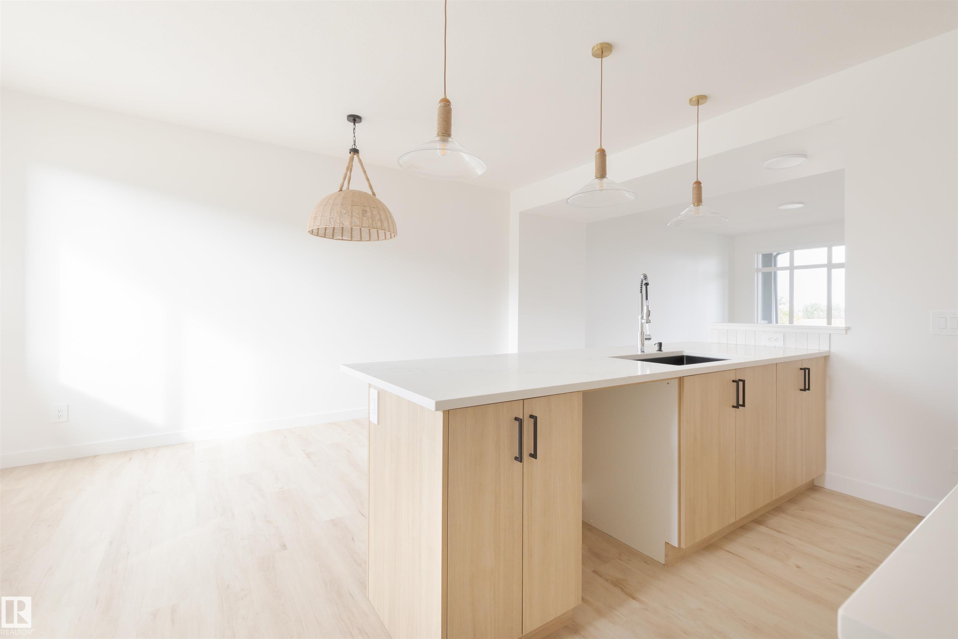 Photo 7 at 2638 62 Street SW, Mattson, Edmonton