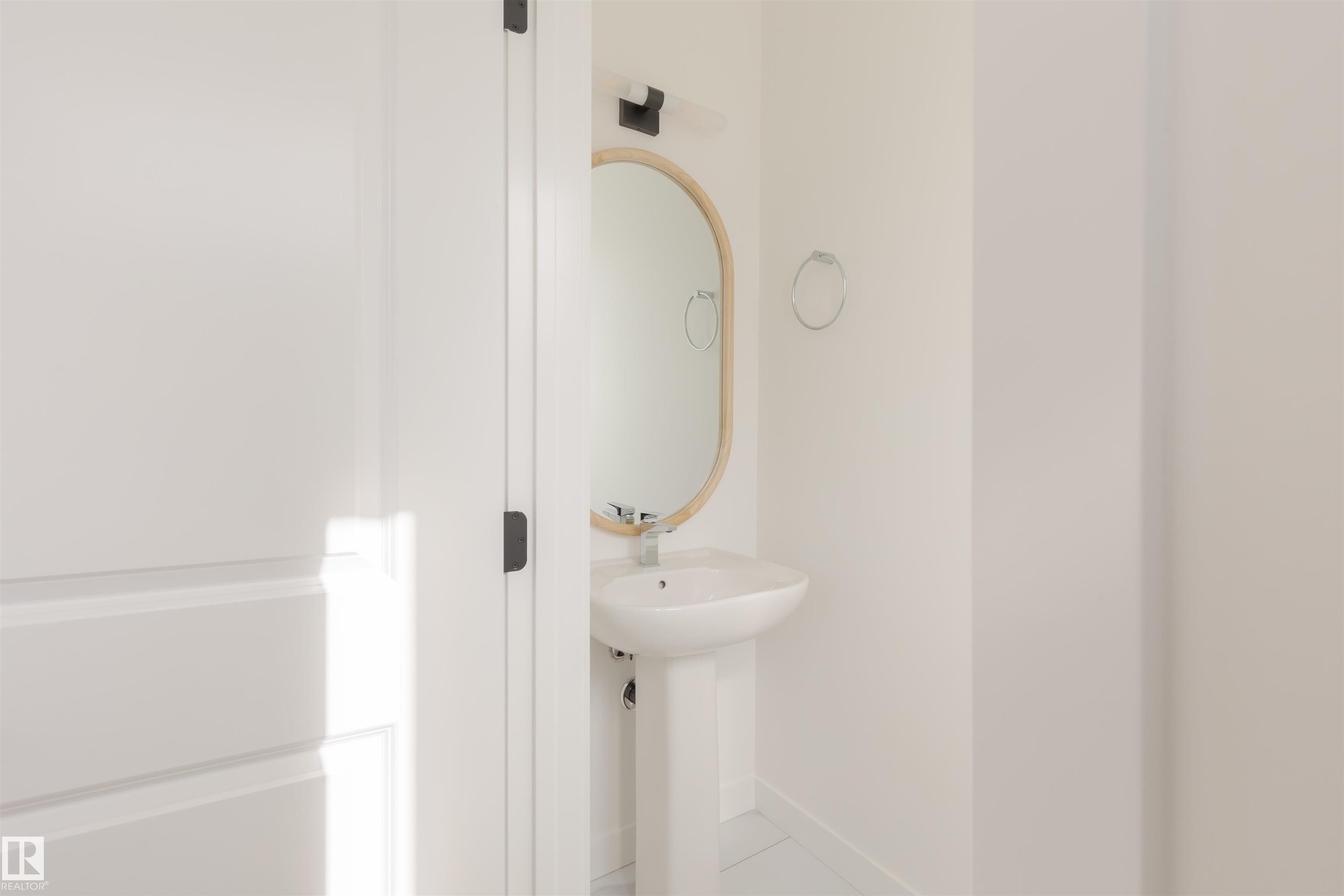 Photo 9 at 2638 62 Street SW, Mattson, Edmonton