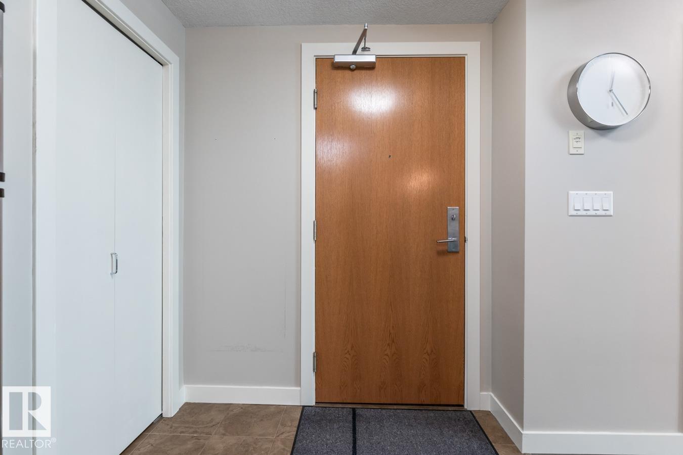 607 - 10055 118 Street NW, Wîhkwêntôwin, Edmonton