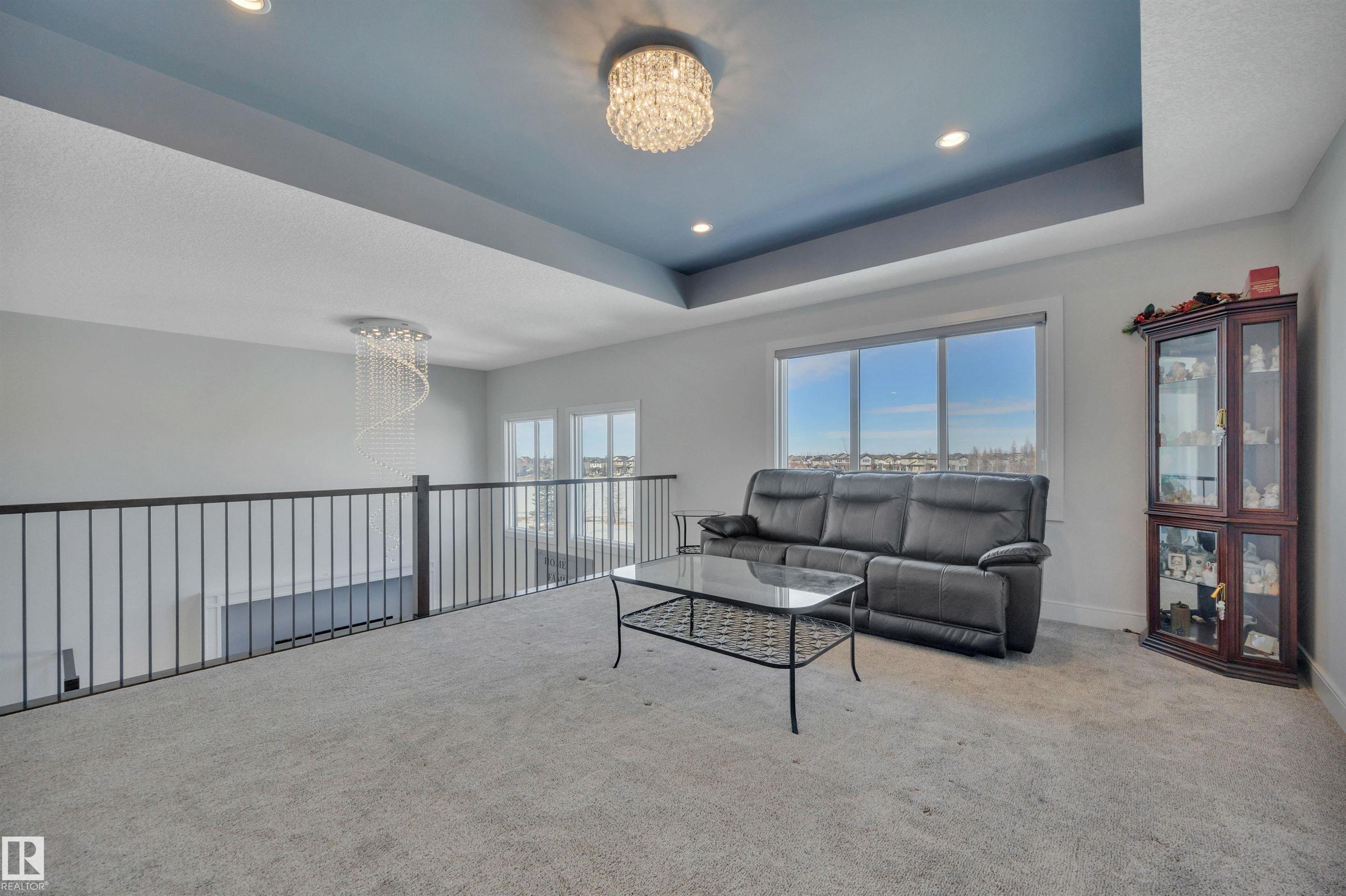 Photo 27 at 36 Sandalwood Place, Suntree, Leduc