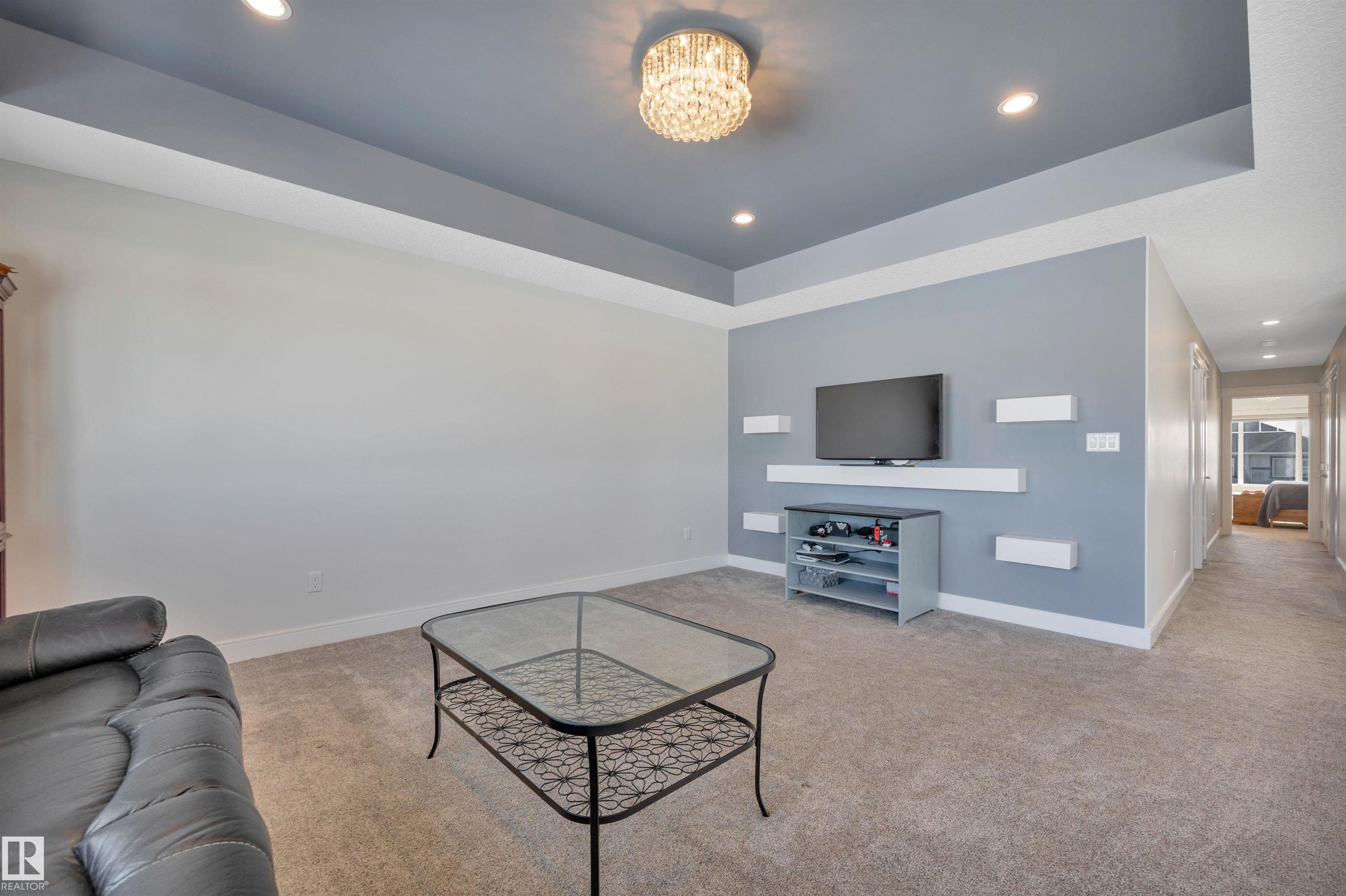 Photo 28 at 36 Sandalwood Place, Suntree, Leduc