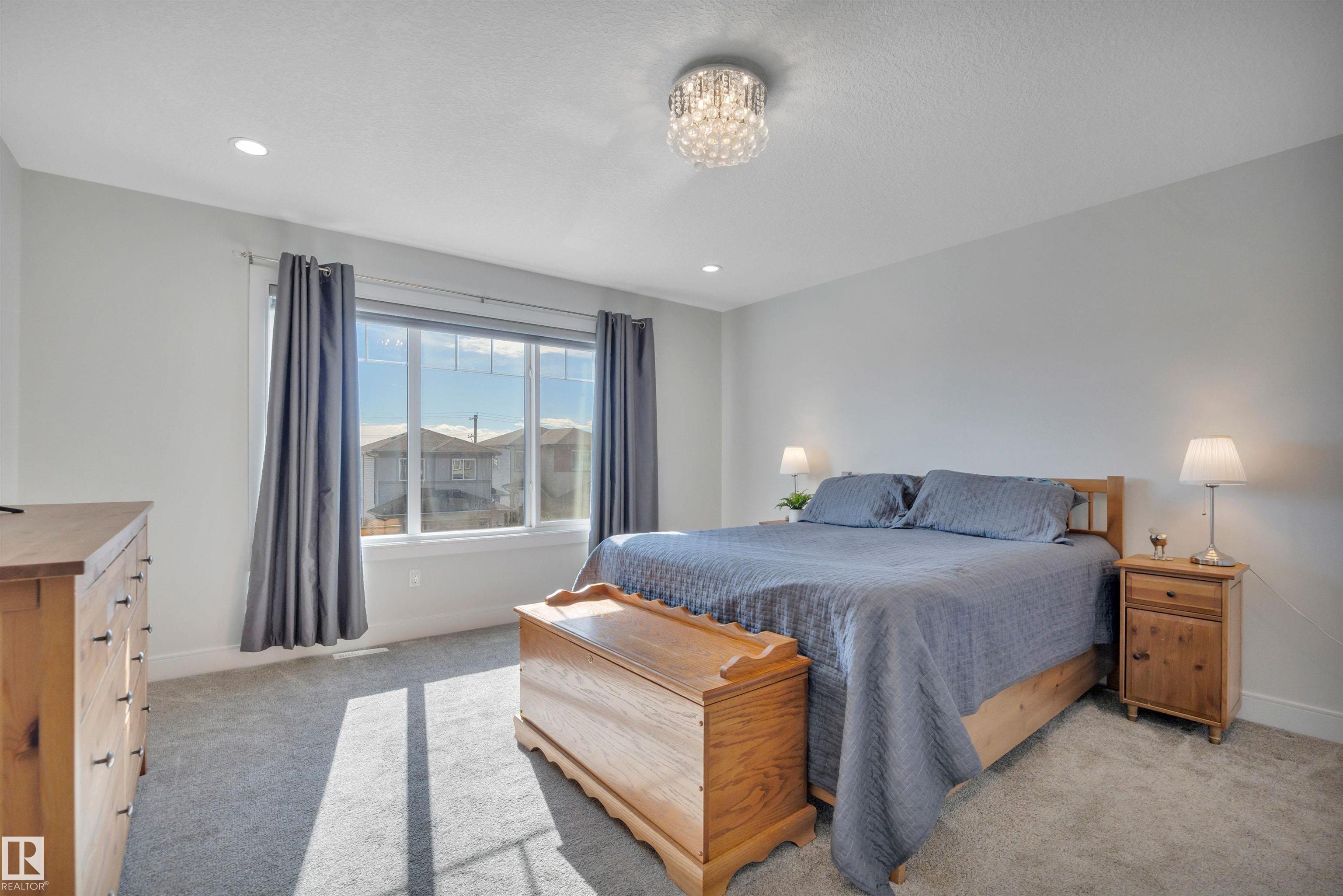 Photo 29 at 36 Sandalwood Place, Suntree, Leduc