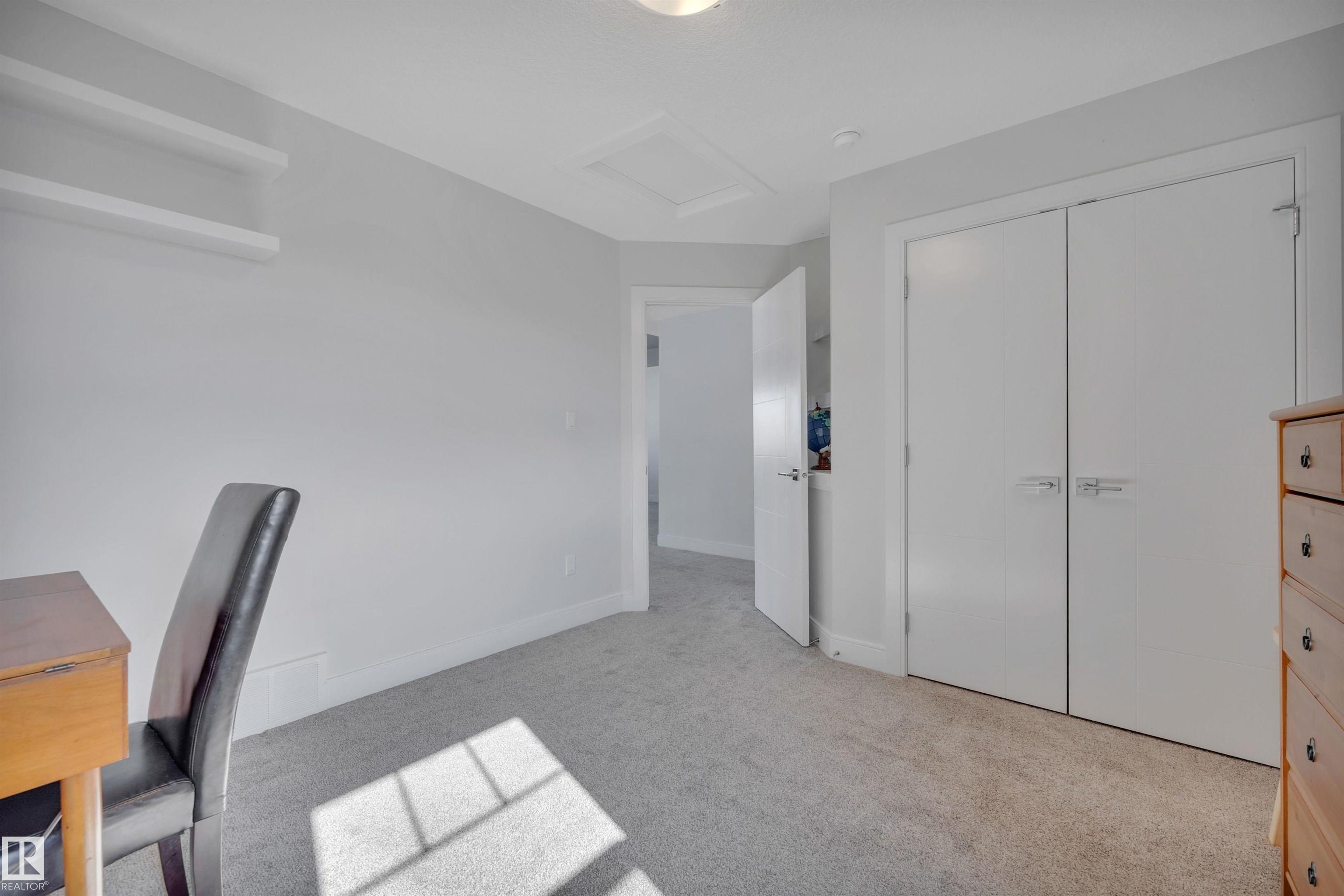 Photo 38 at 36 Sandalwood Place, Suntree, Leduc