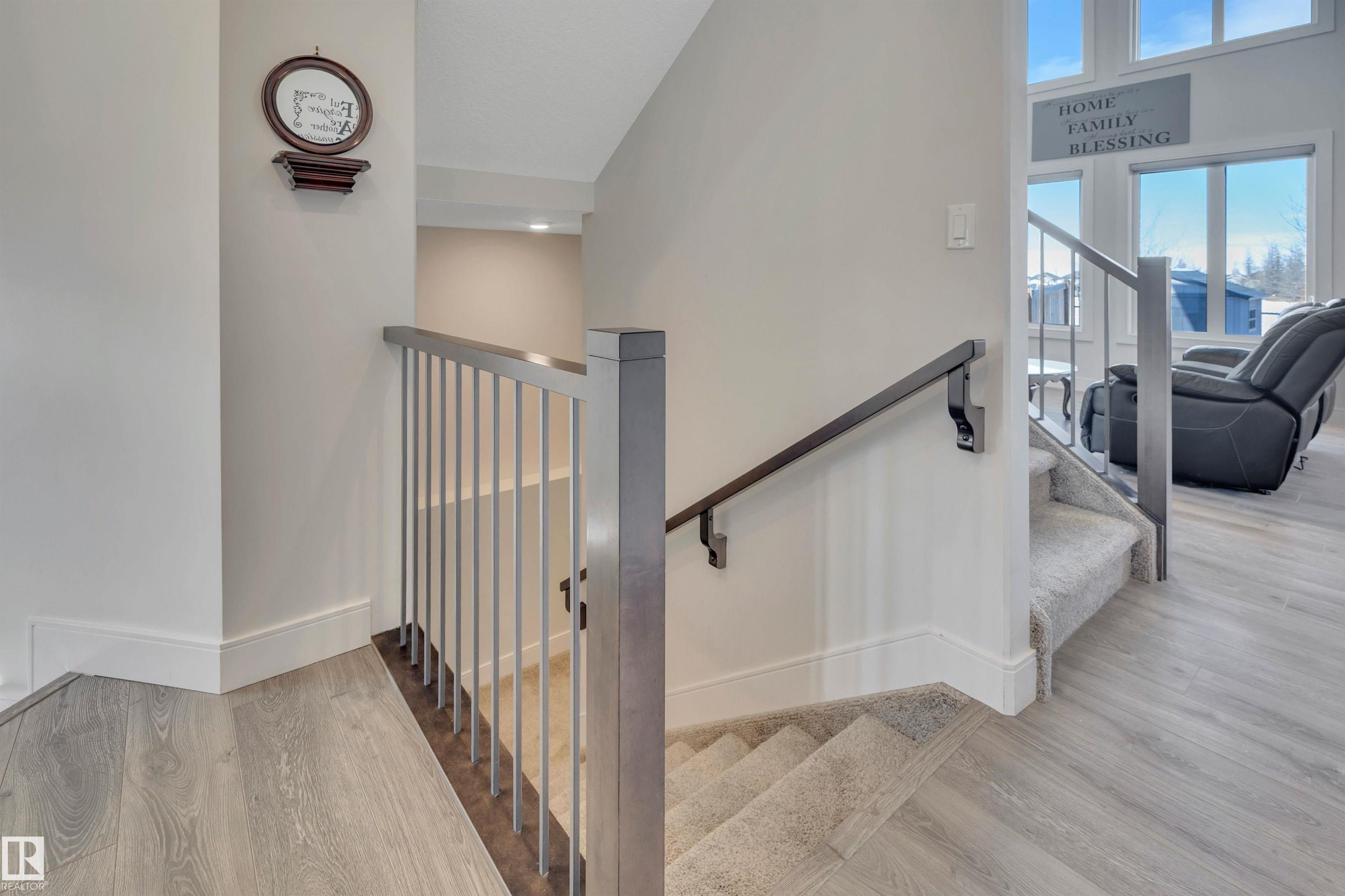 Photo 39 at 36 Sandalwood Place, Suntree, Leduc