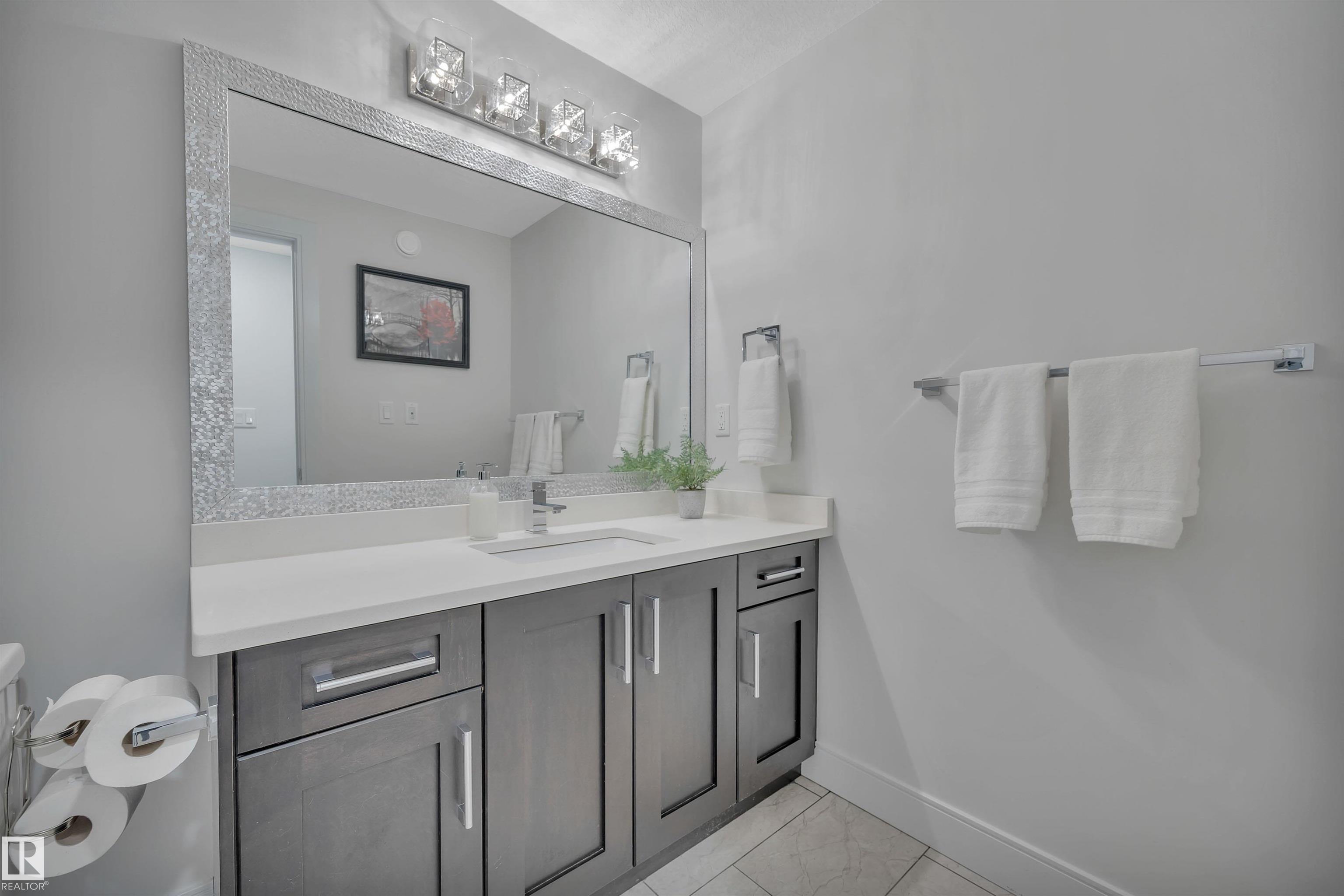 Photo 46 at 36 Sandalwood Place, Suntree, Leduc