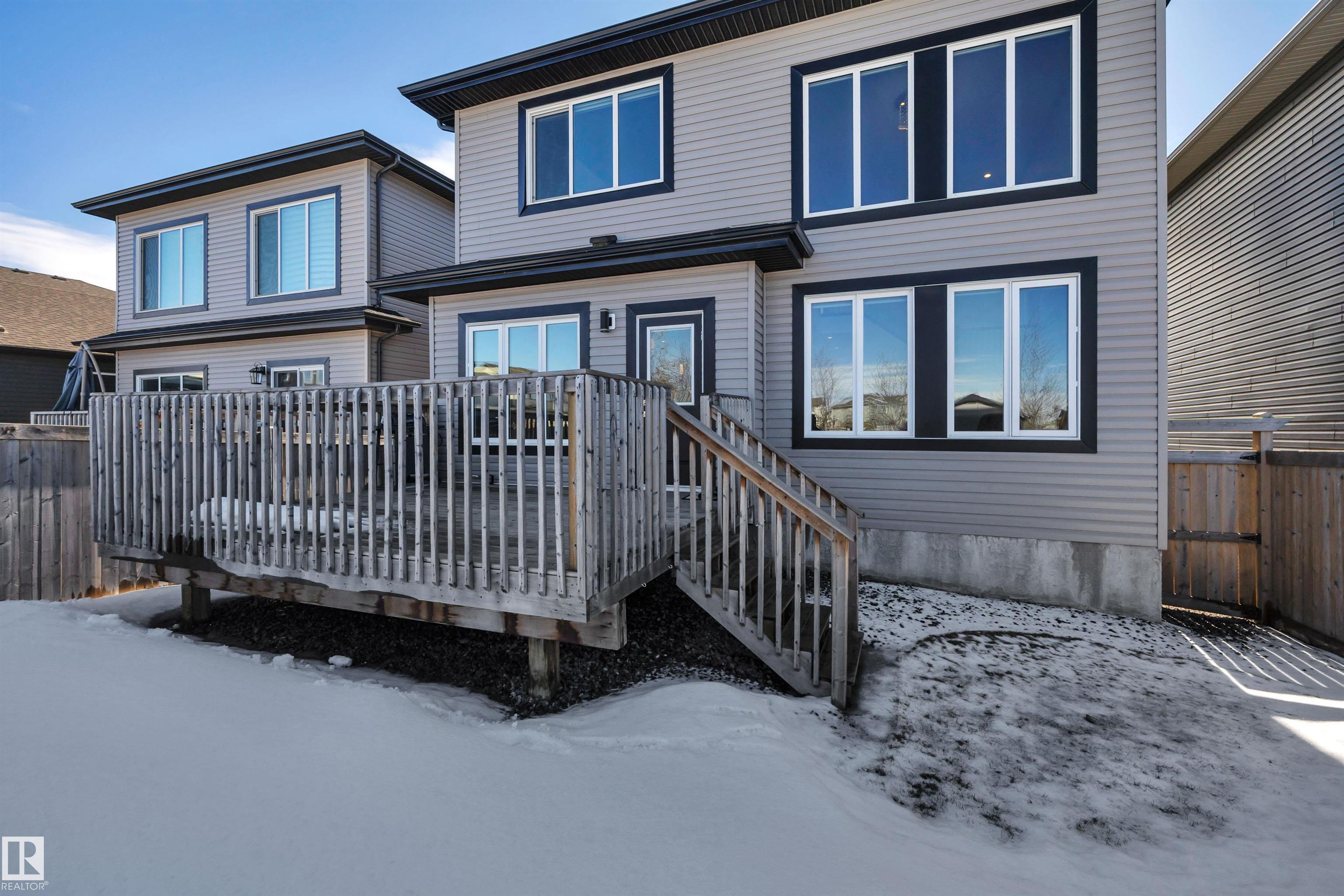 Photo 52 at 36 Sandalwood Place, Suntree, Leduc