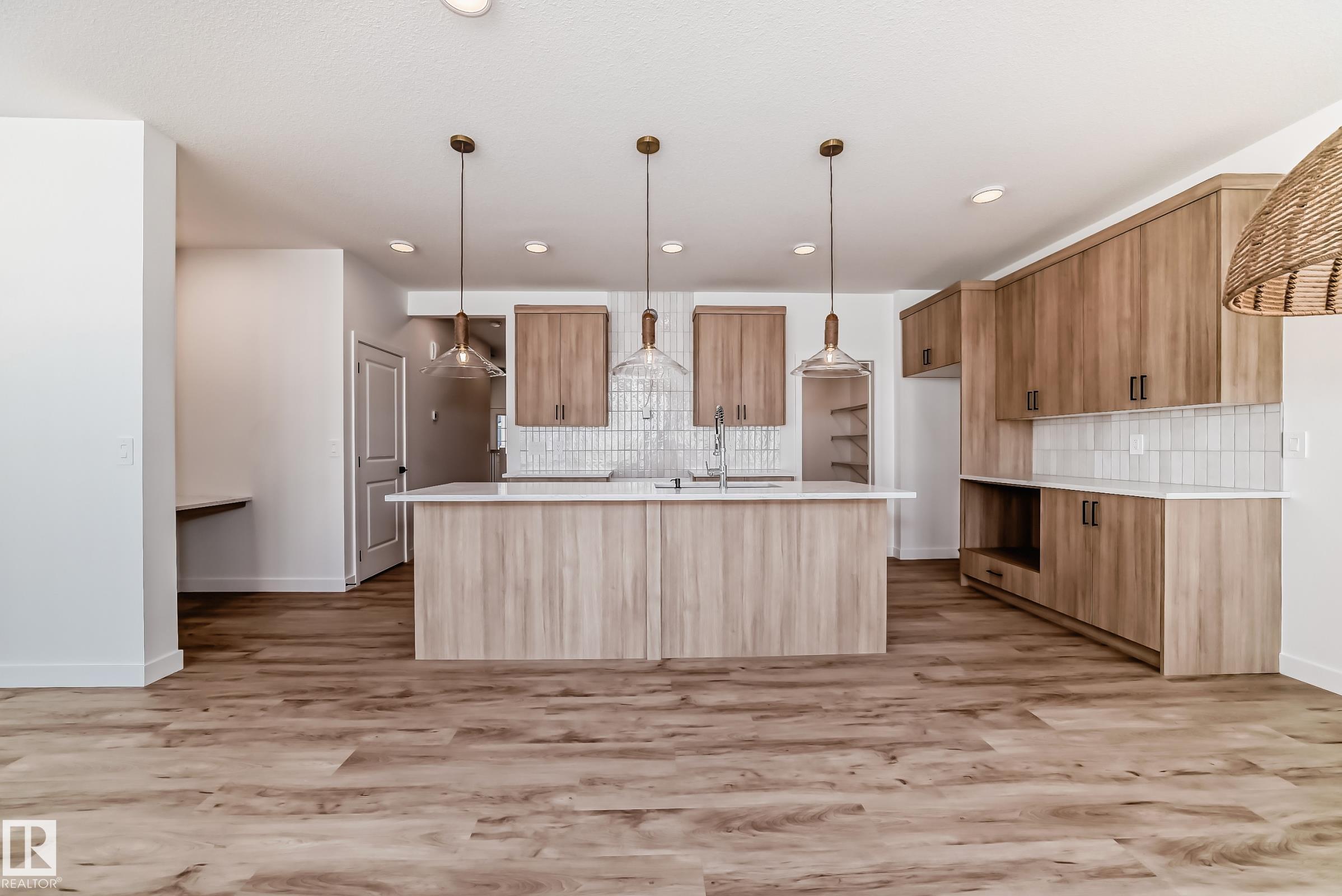 20624 43 Avenue NW, Edgemont, Edmonton