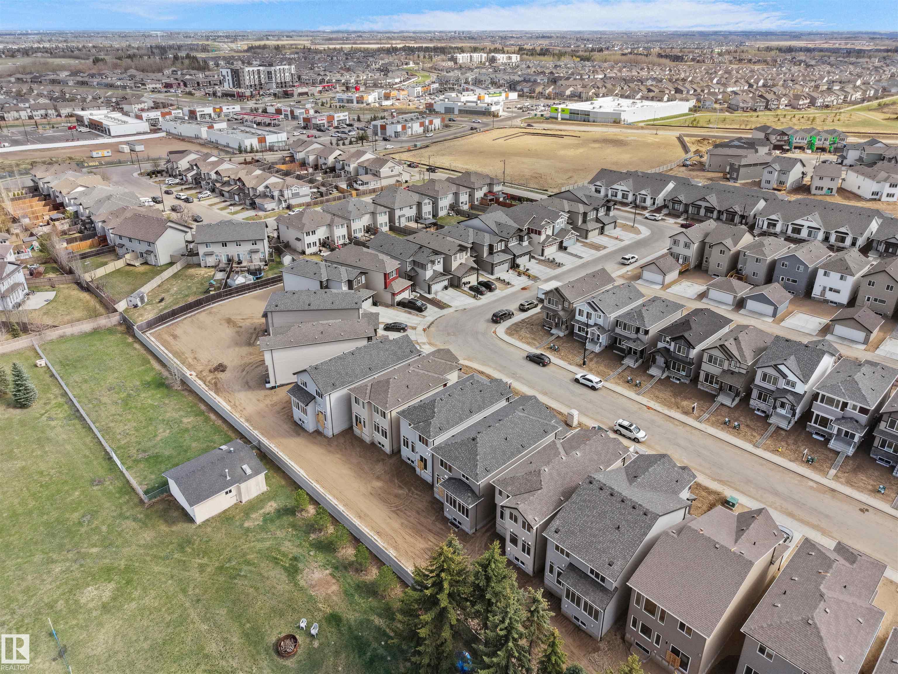 https://zimg.paragon.ice.com/ParagonImages/Property/PM/RAE/225391991/47/0/0/c5370adff91abe18f87d9d28c9065516/1/4f149c29b32aac8cdff4055f54edf58a/225391991-eff8cf70-668d-49c0-aff3-6934dfe895cb.JPG
