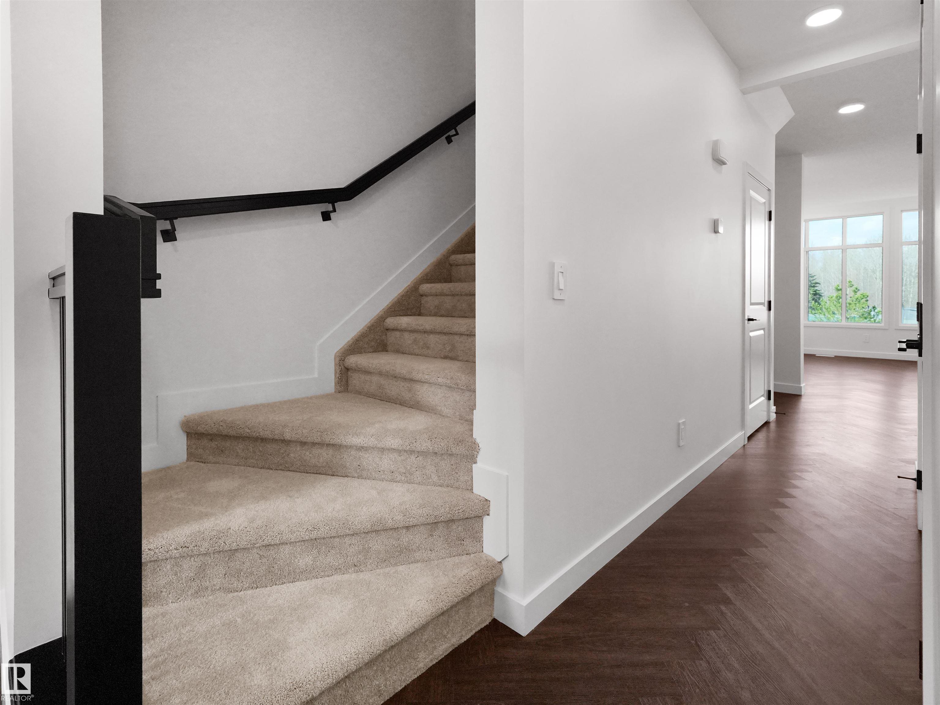 Picture for 20624 43 AV NW