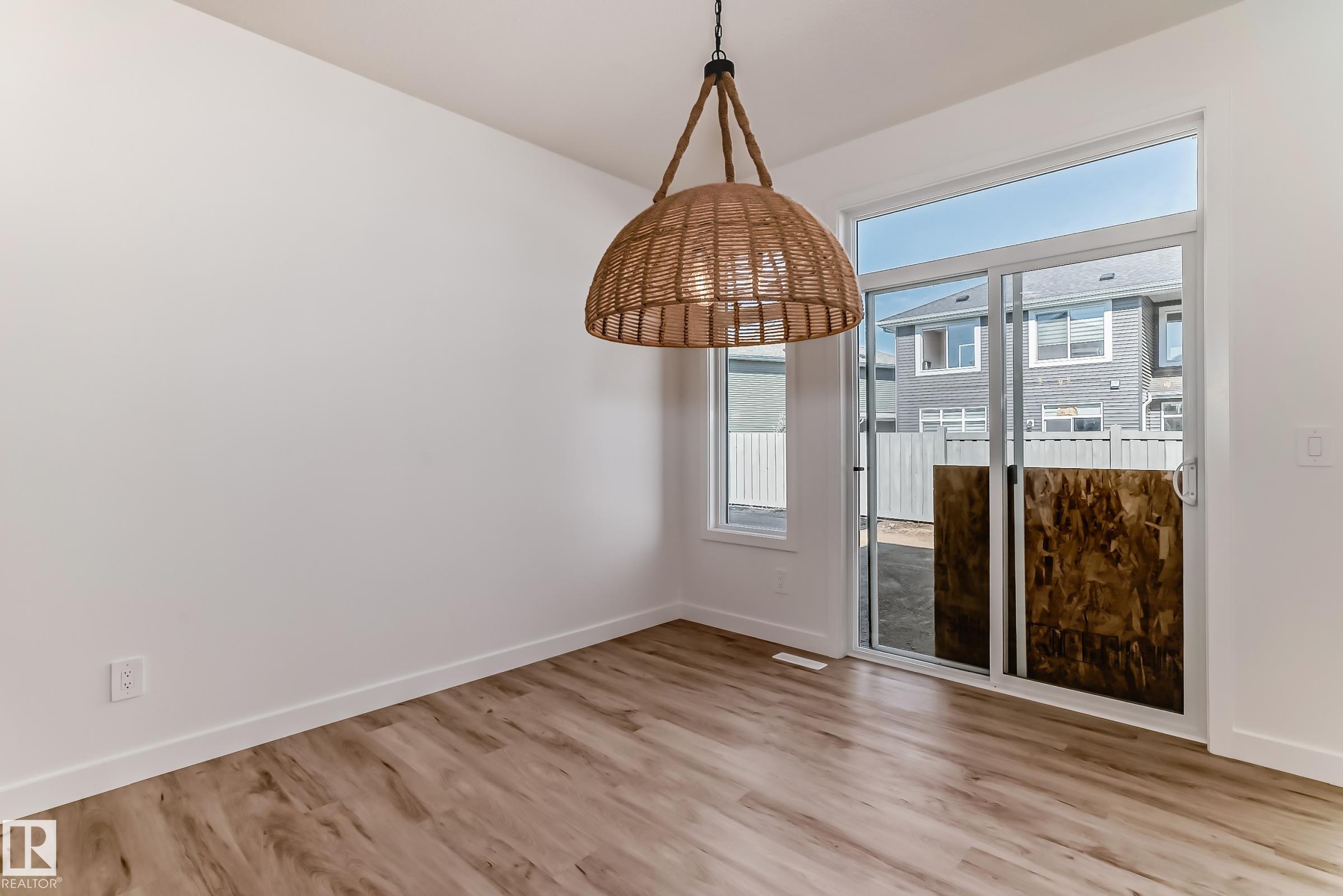 Picture for 20624 43 AV NW