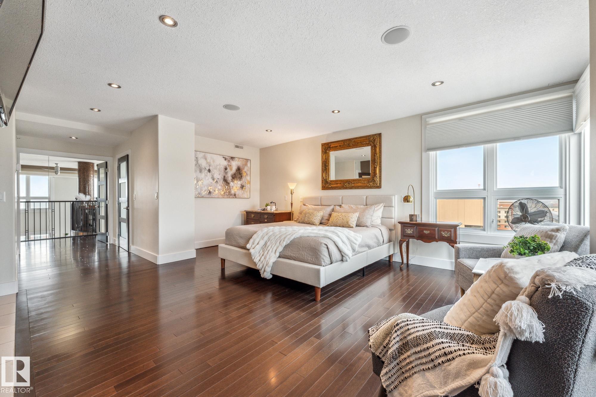 Photo 20 at PH04/1804 - 9939 109 Street NW, Downtown, Edmonton