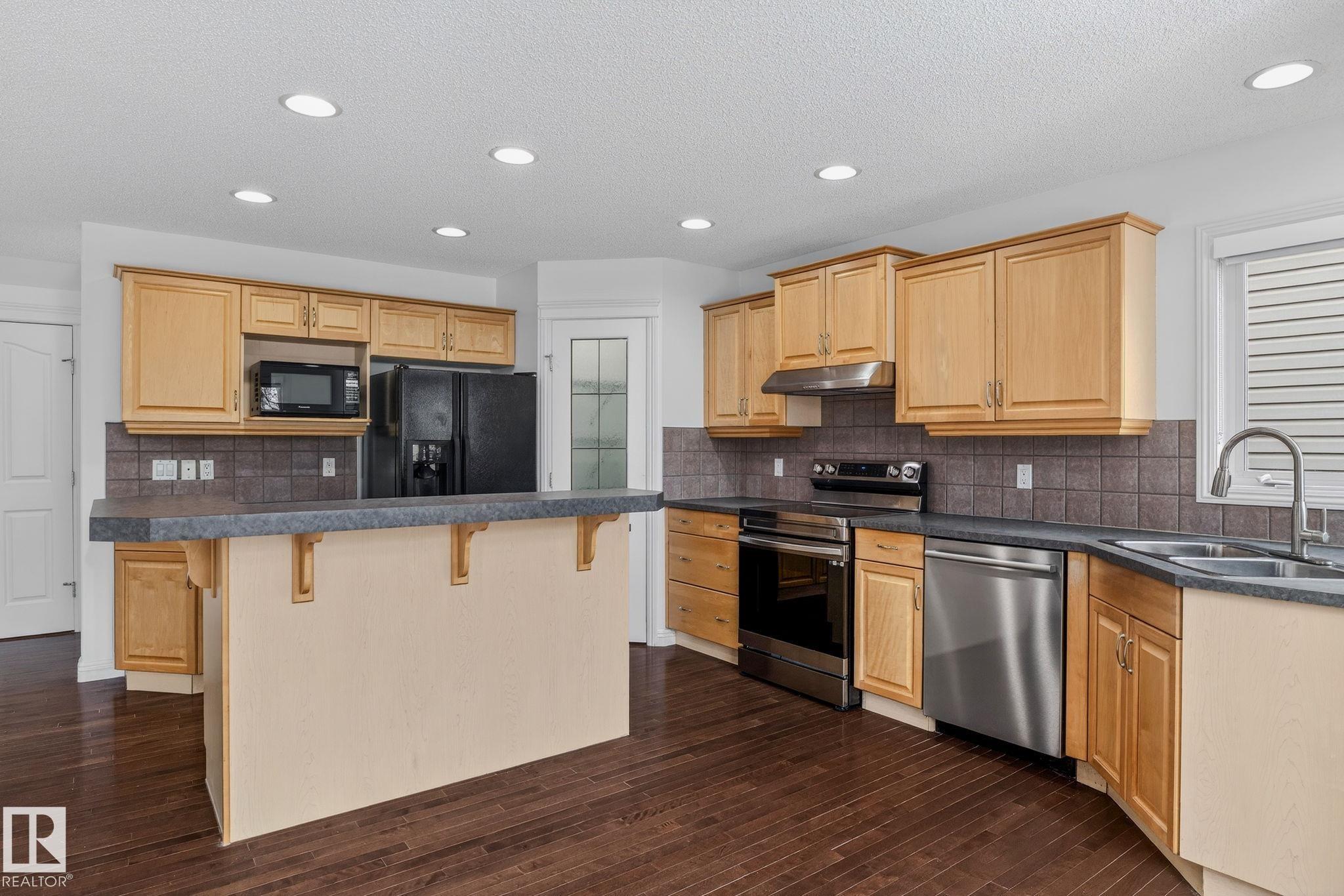 Photo 17 at 978 Rutherford Road SW, Rutherford, Edmonton