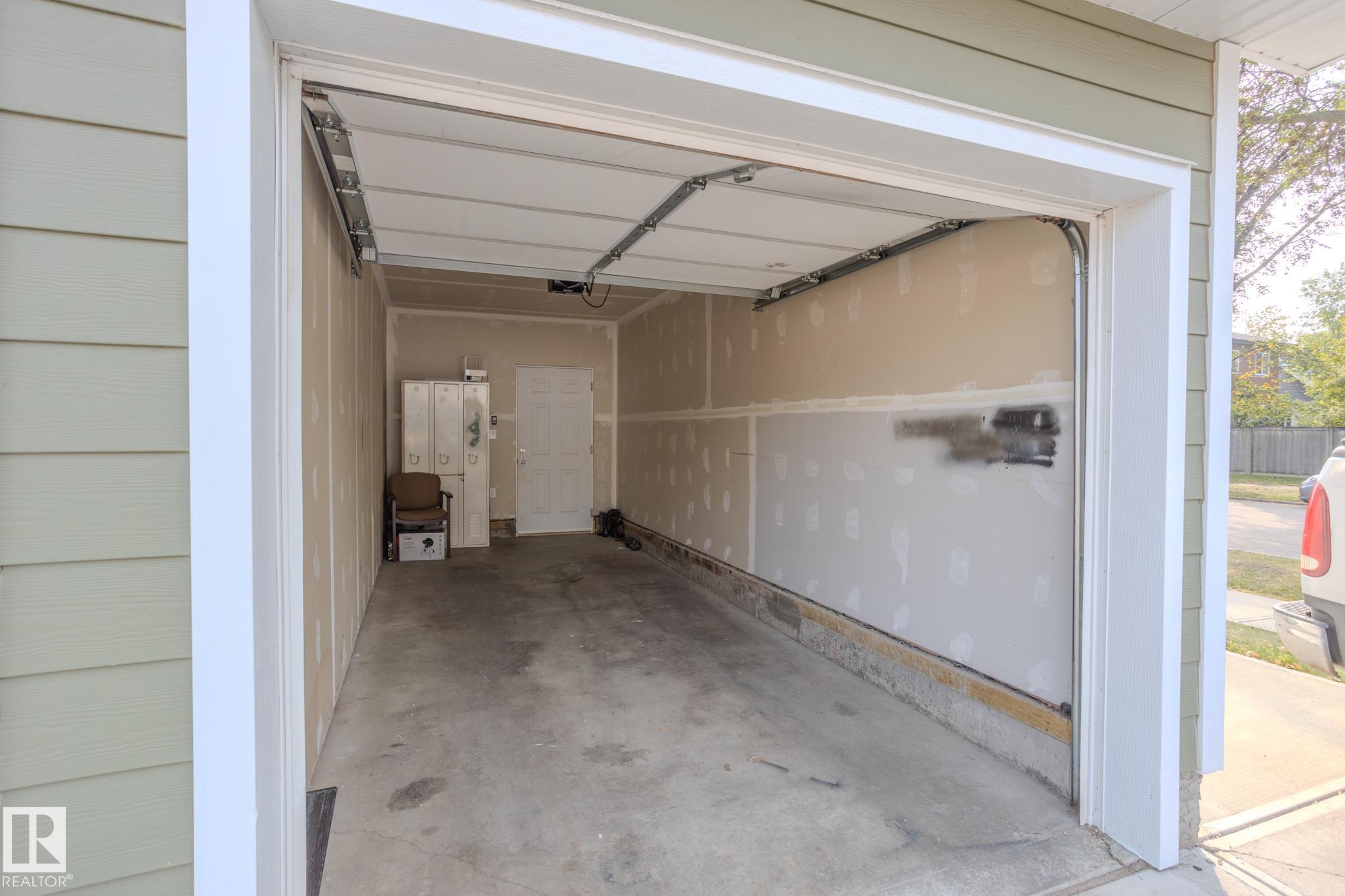 Photo 32 at 12504 119 Avenue NW, Prince Charles, Edmonton