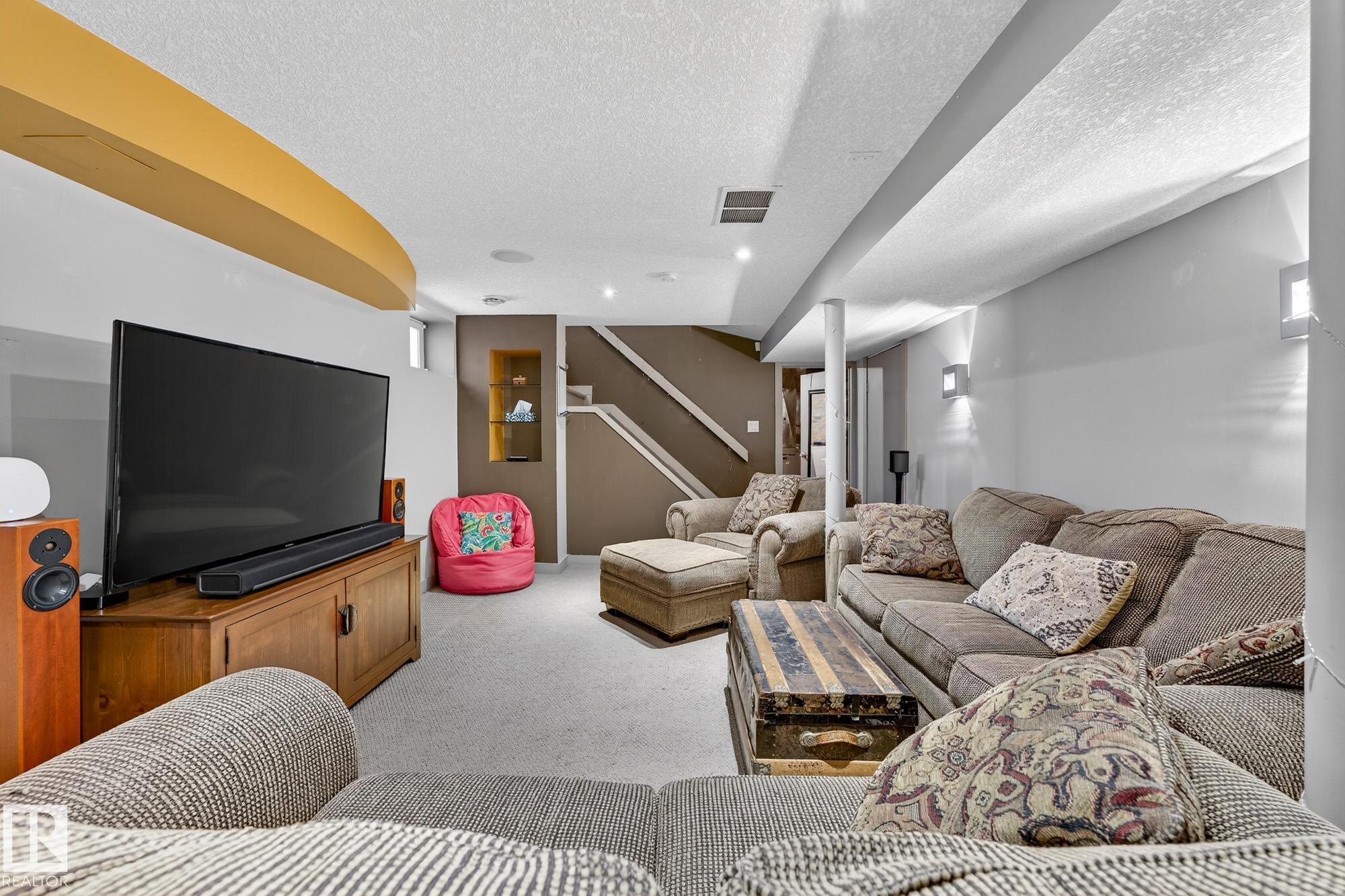 Photo 34 at 11343 67 Street NW, Highlands, Edmonton