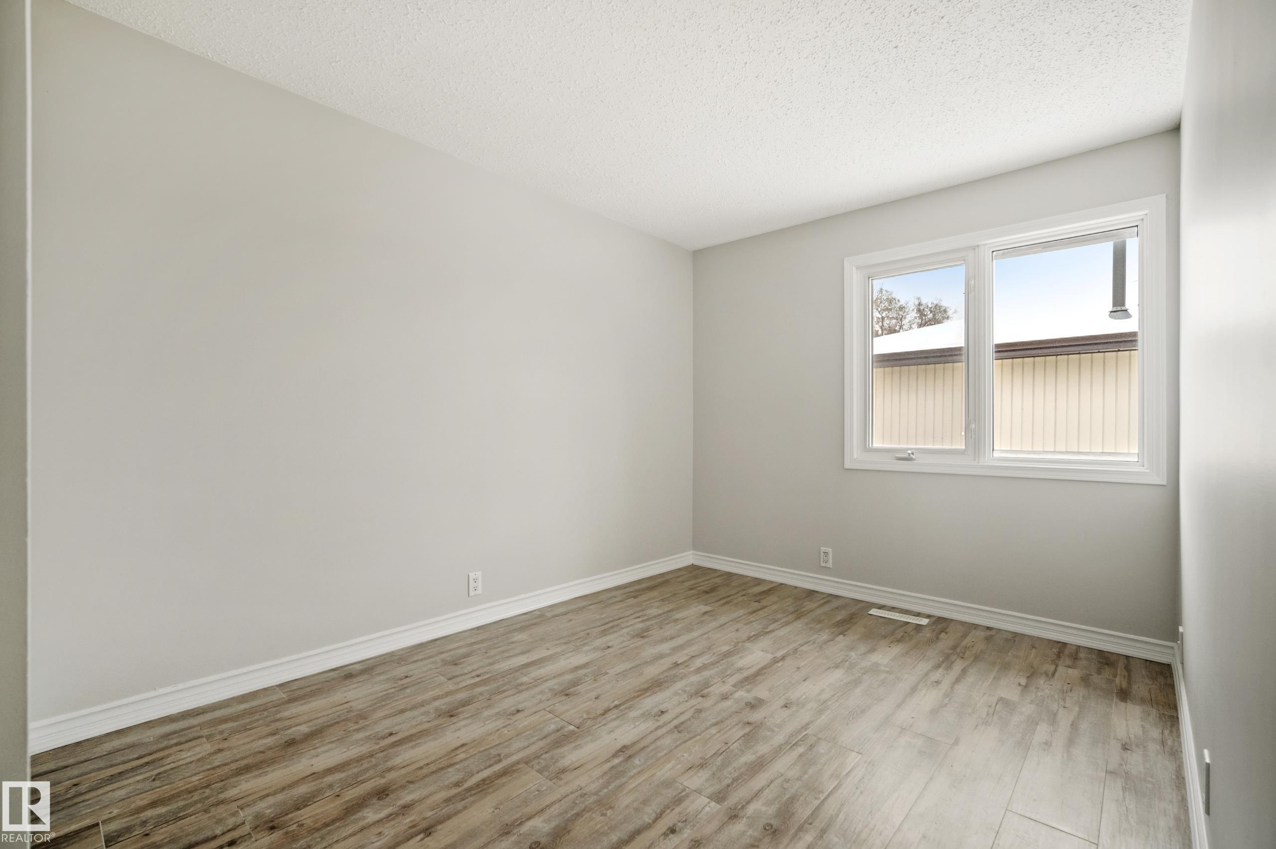 Photo 20 at 3311 139 Avenue NW, Hairsine, Edmonton