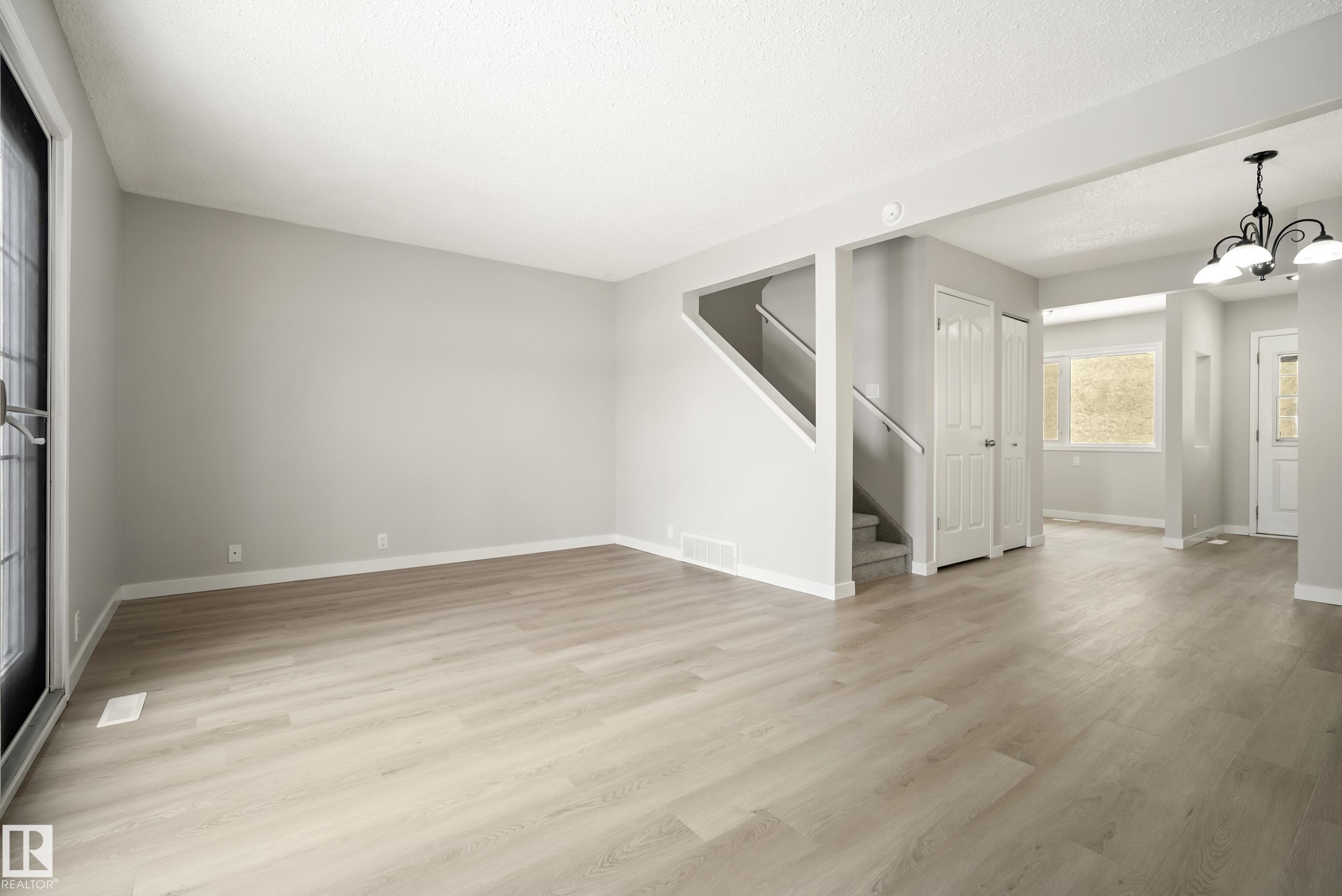 Photo 9 at 3311 139 Avenue NW, Hairsine, Edmonton