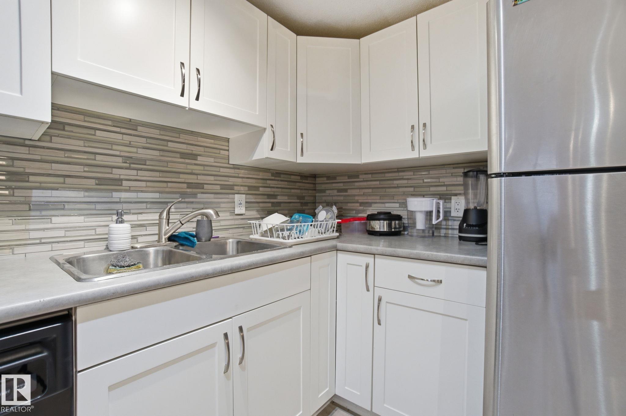 Photo 32 at 12820 95 Street NW, Killarney, Edmonton