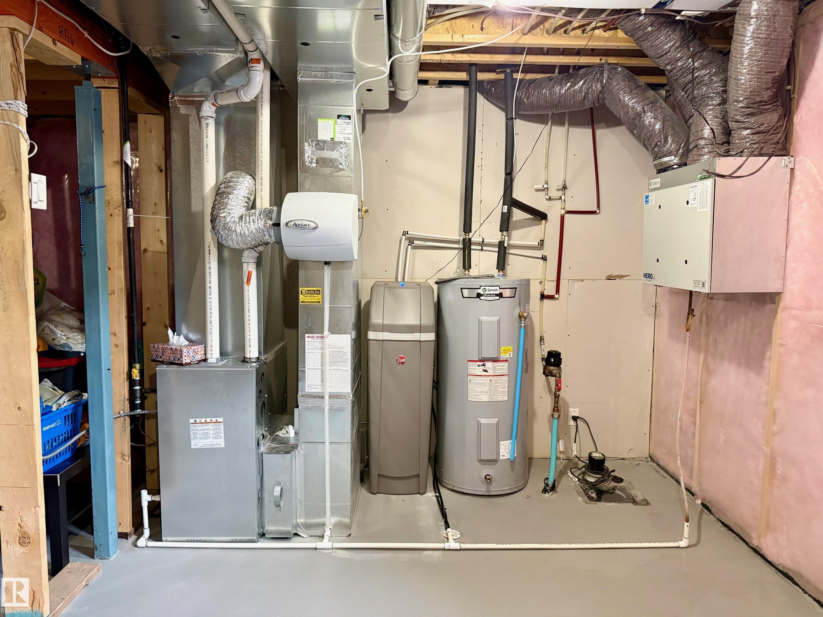 Photo 22 at 2093 Maple Road NW, Maple Crest, Edmonton